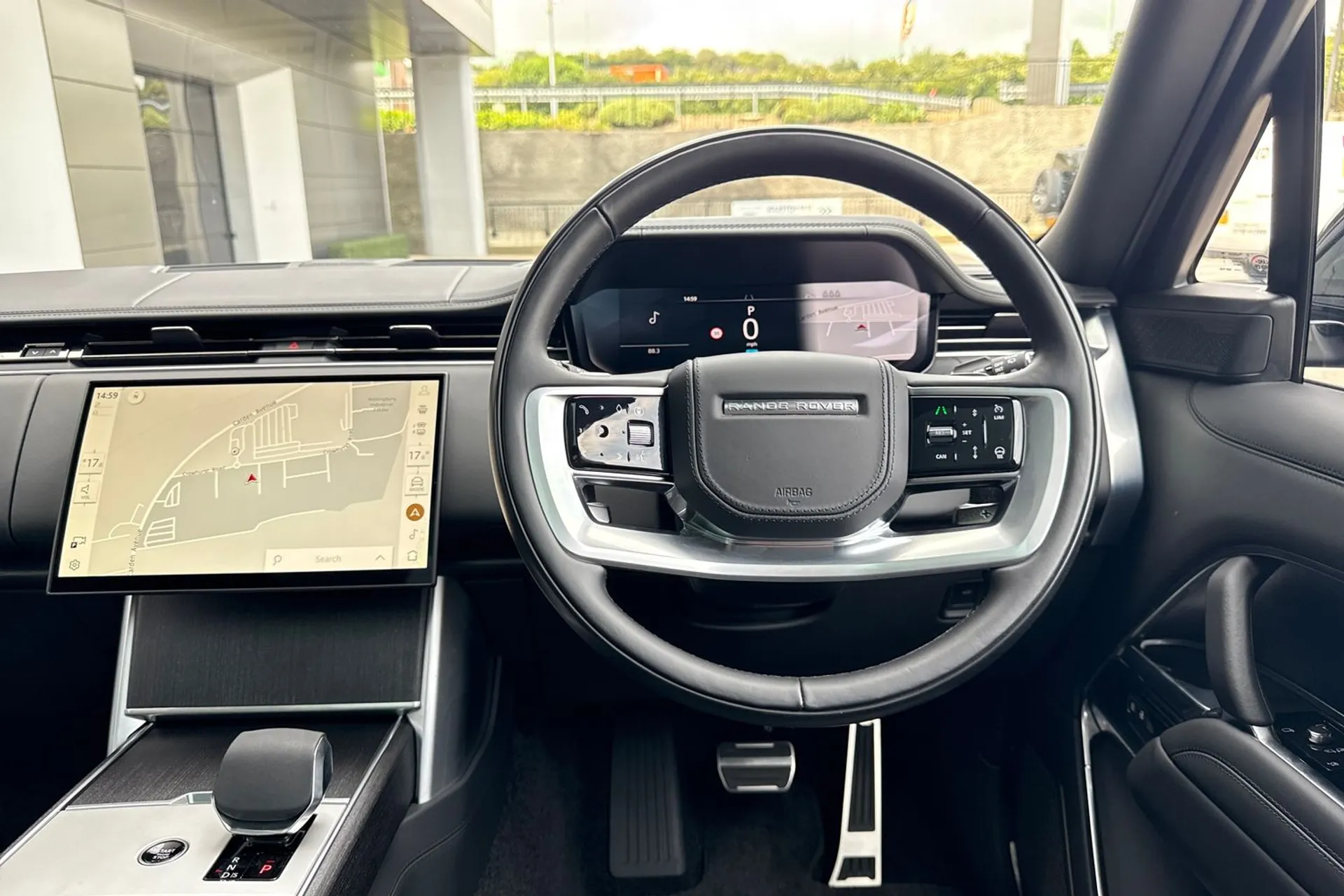 LAND ROVER RANGE ROVER thumbnail image number 36