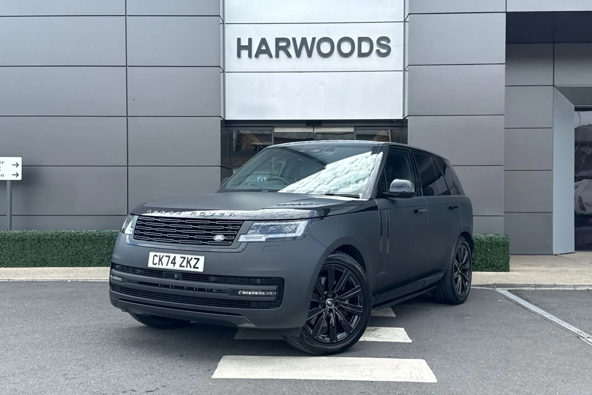 LAND ROVER RANGE ROVER thumbnail image number 14