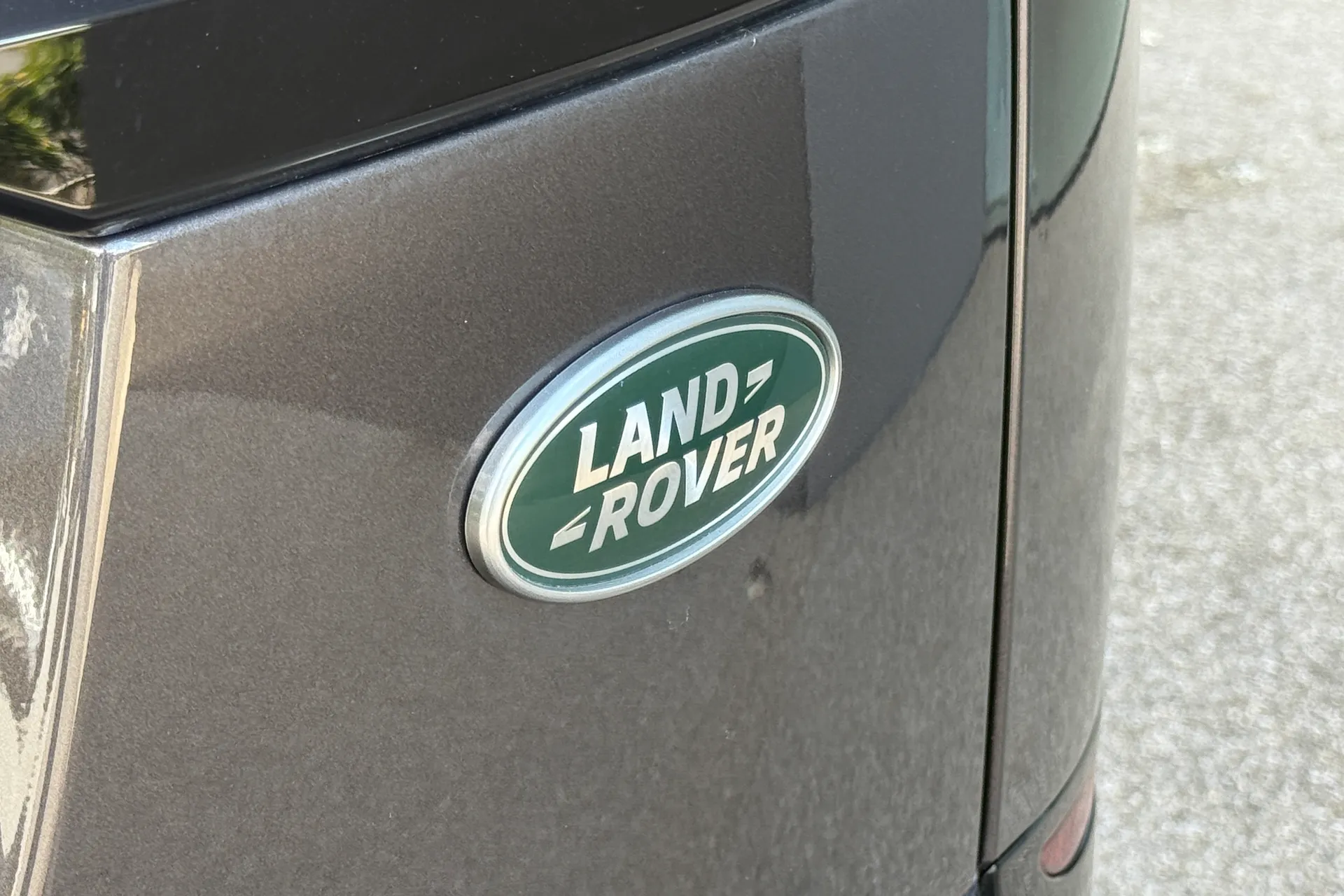 LAND ROVER RANGE ROVER VELAR thumbnail image number 15