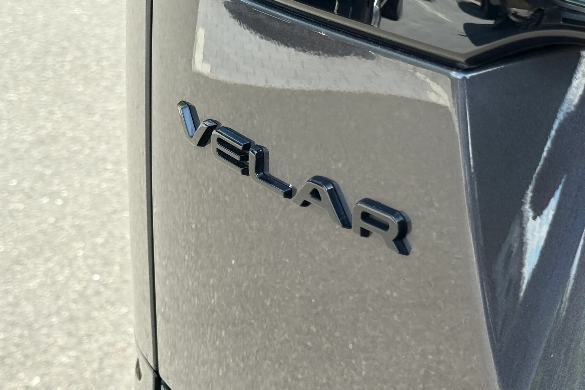 LAND ROVER RANGE ROVER VELAR thumbnail image number 14