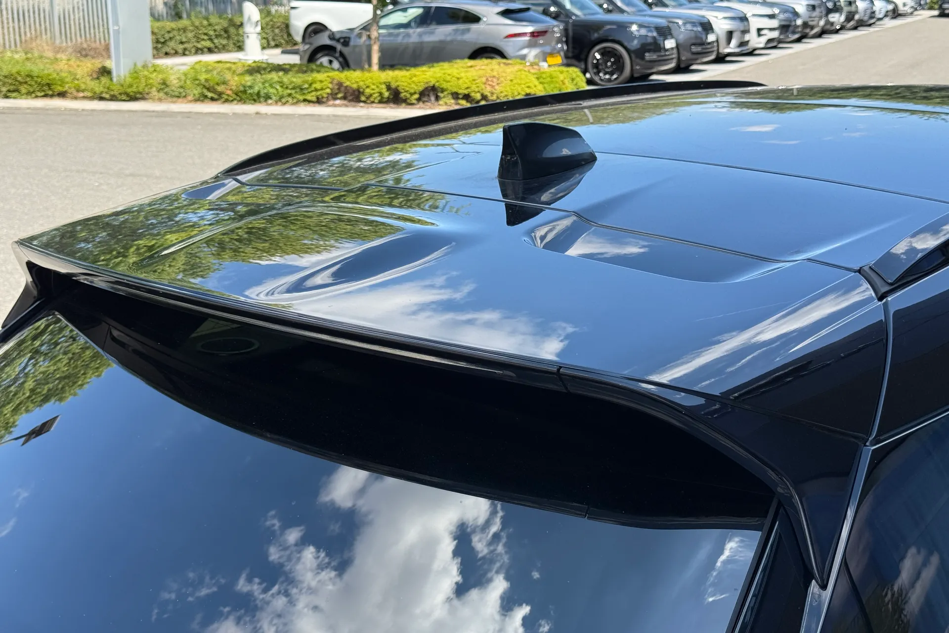 LAND ROVER RANGE ROVER VELAR thumbnail image number 9