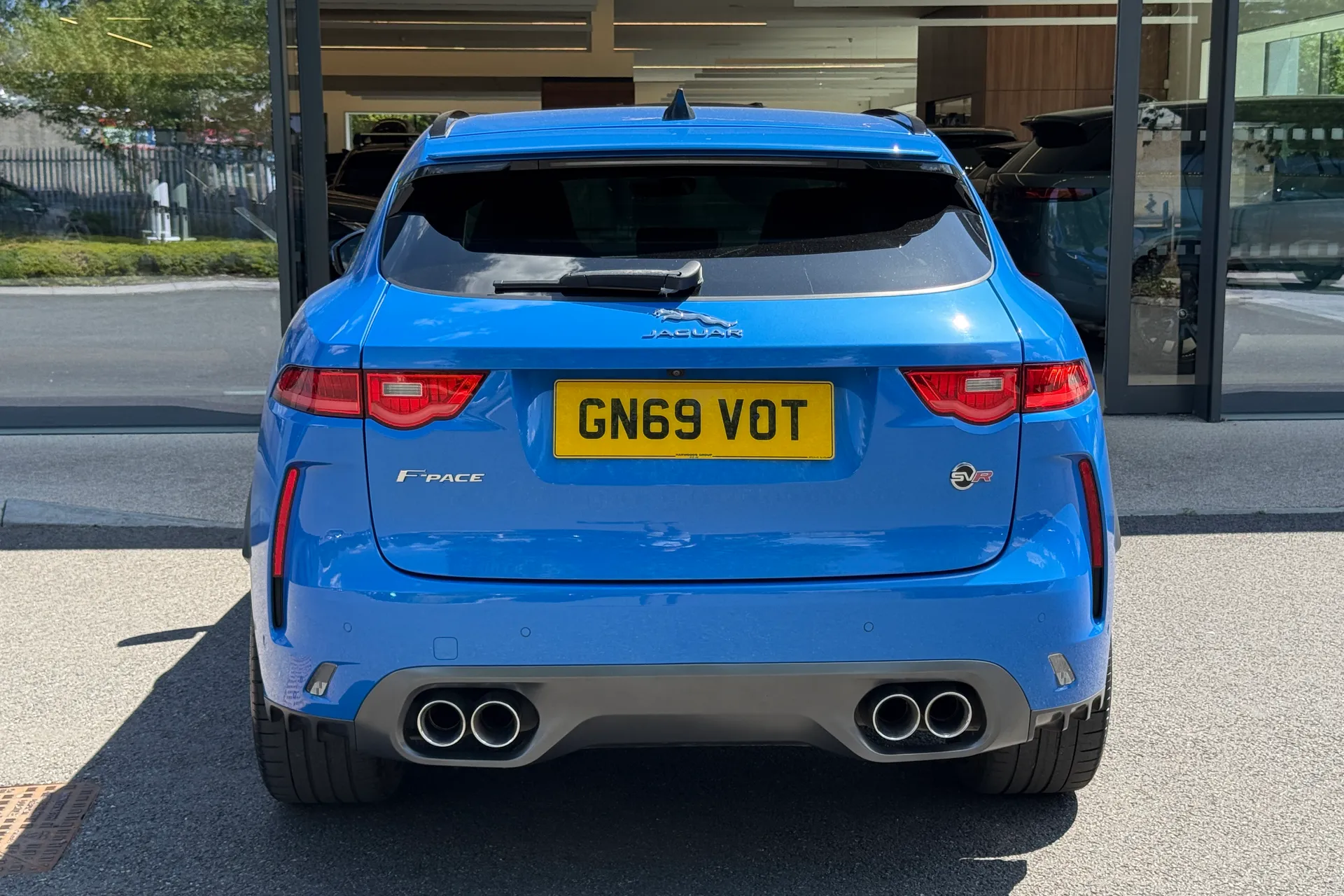 Jaguar F-PACE thumbnail image number 19
