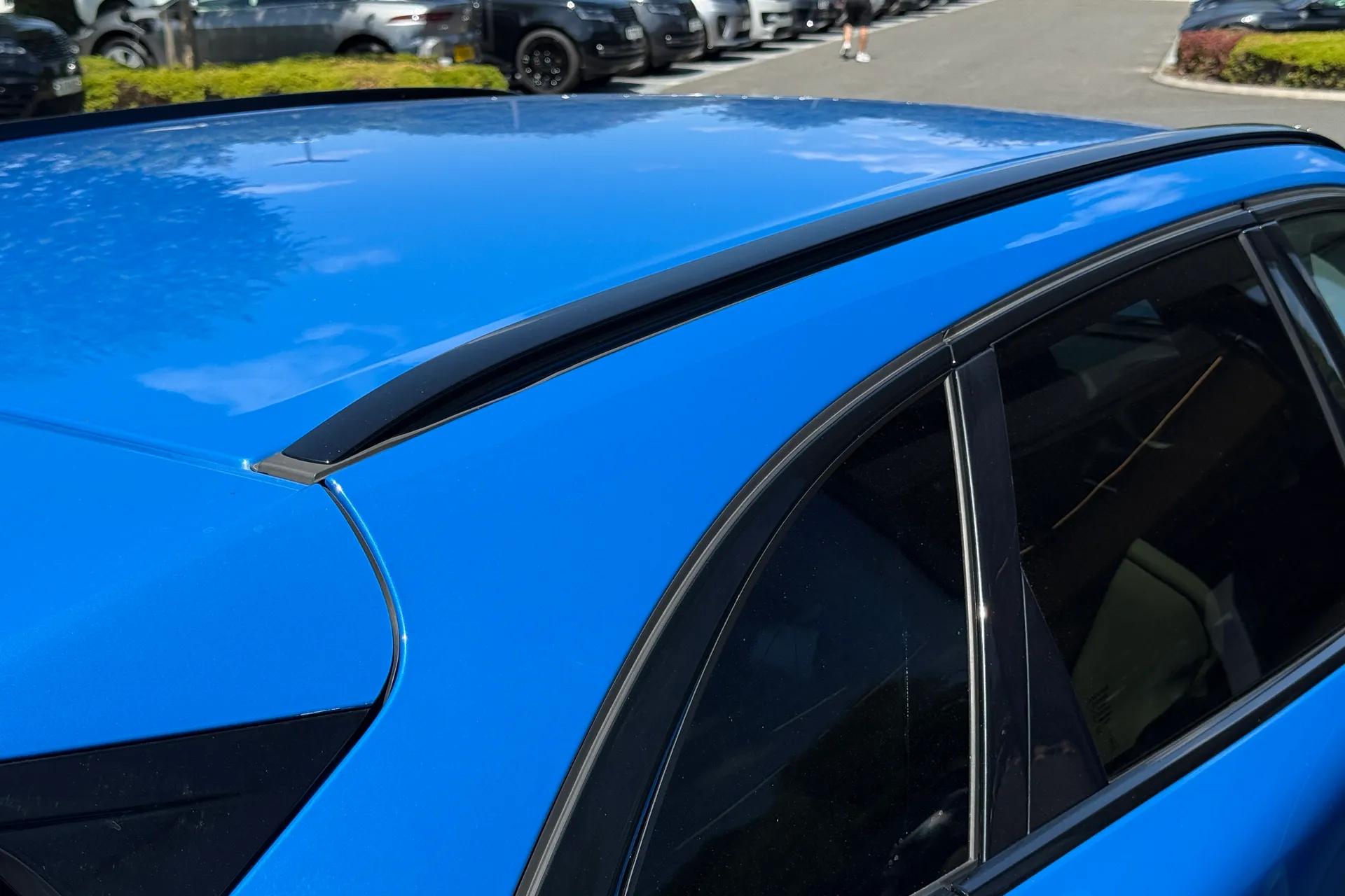 Jaguar F-PACE thumbnail image number 13