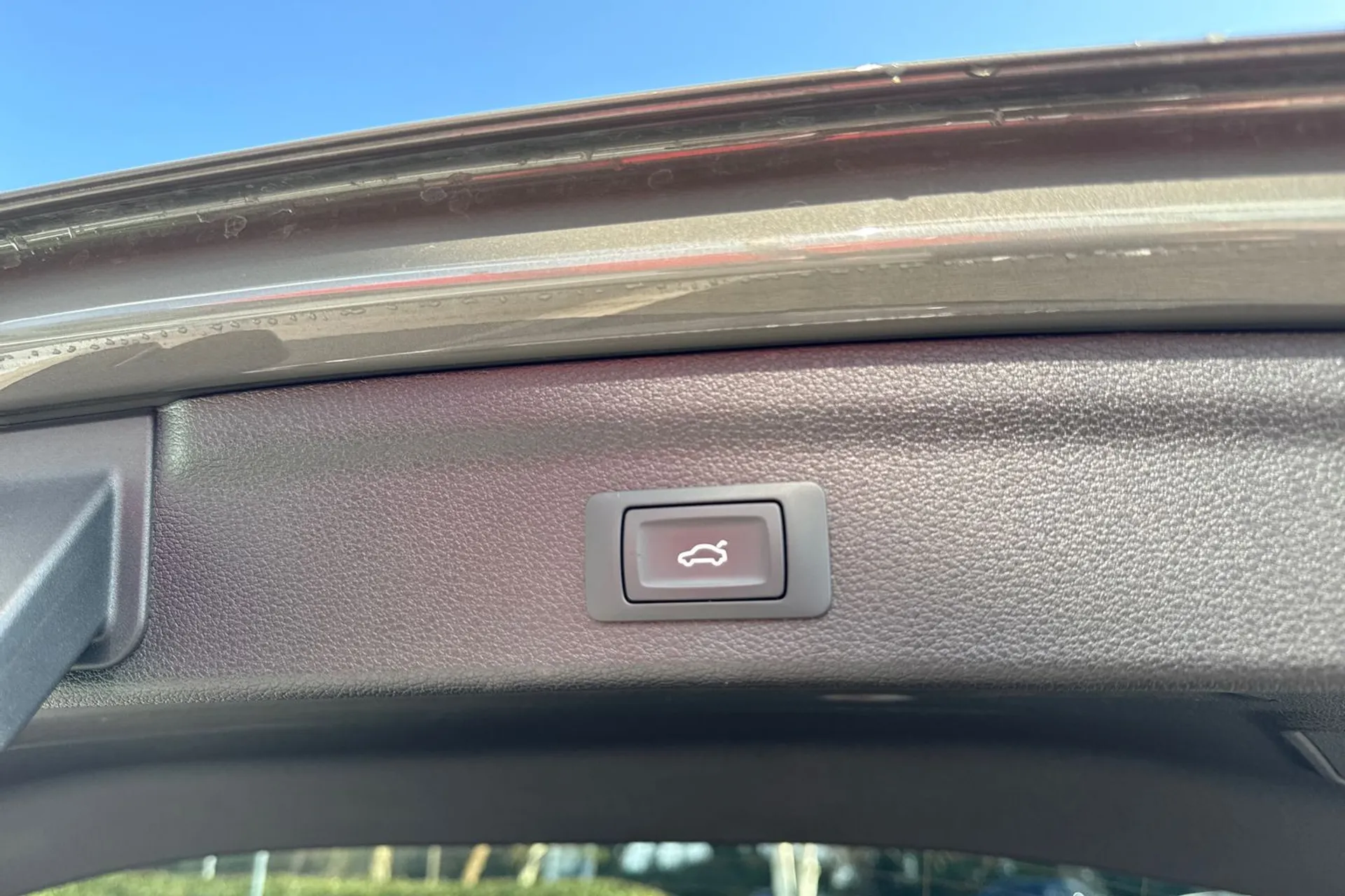 Audi Q3 thumbnail image number 29