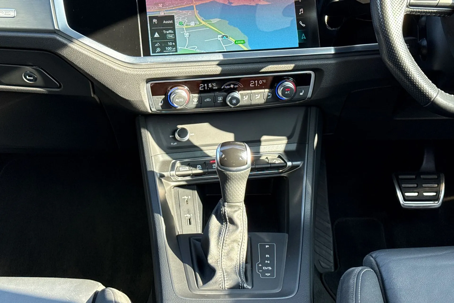 Audi Q3 thumbnail image number 49