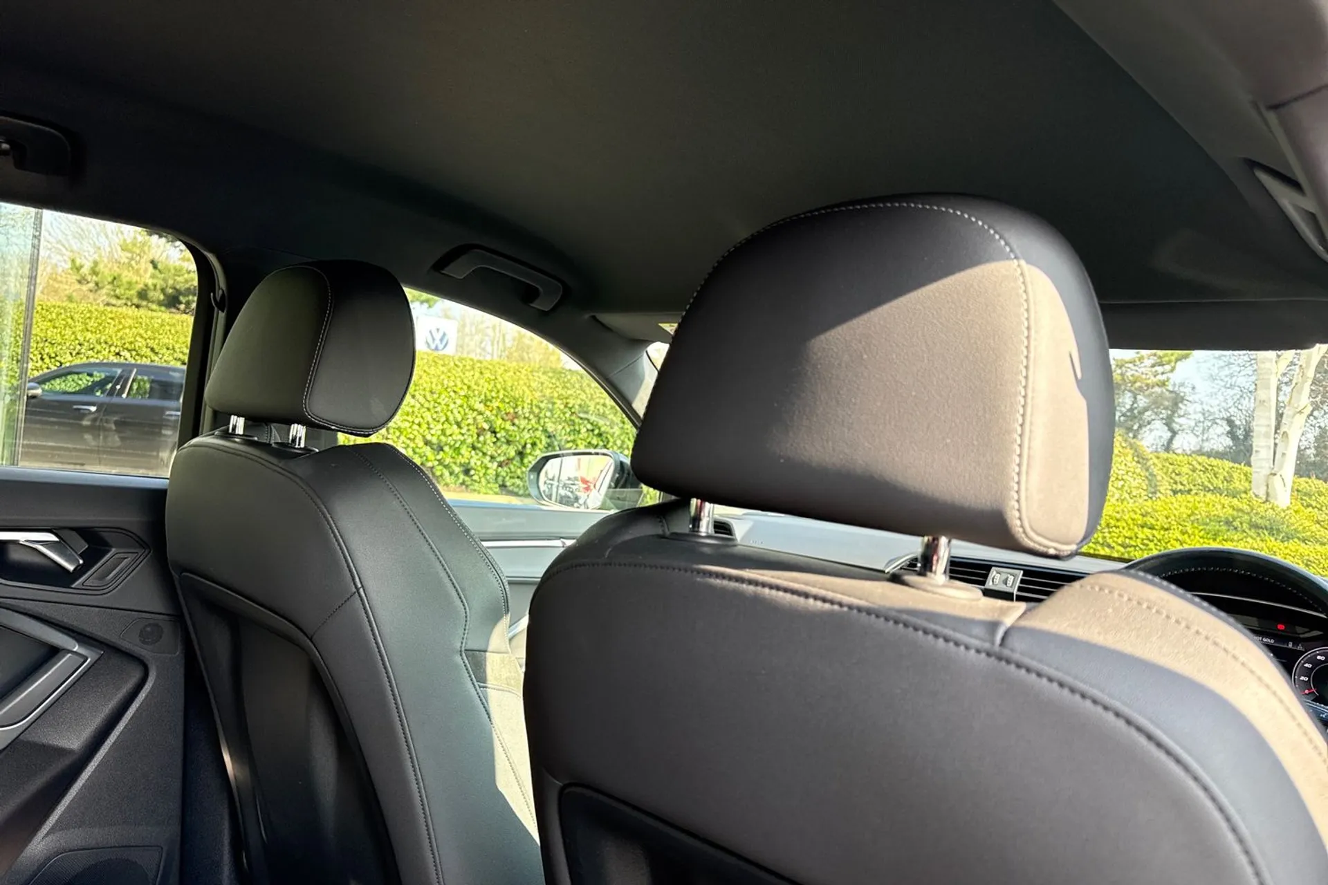 Audi Q3 thumbnail image number 36