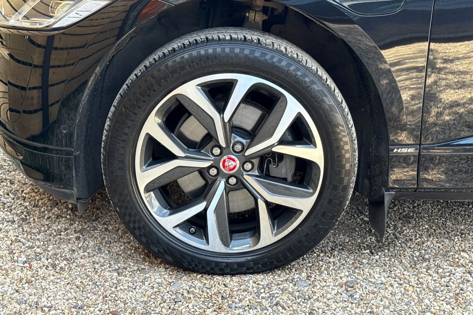 Jaguar I-PACE thumbnail image number 14