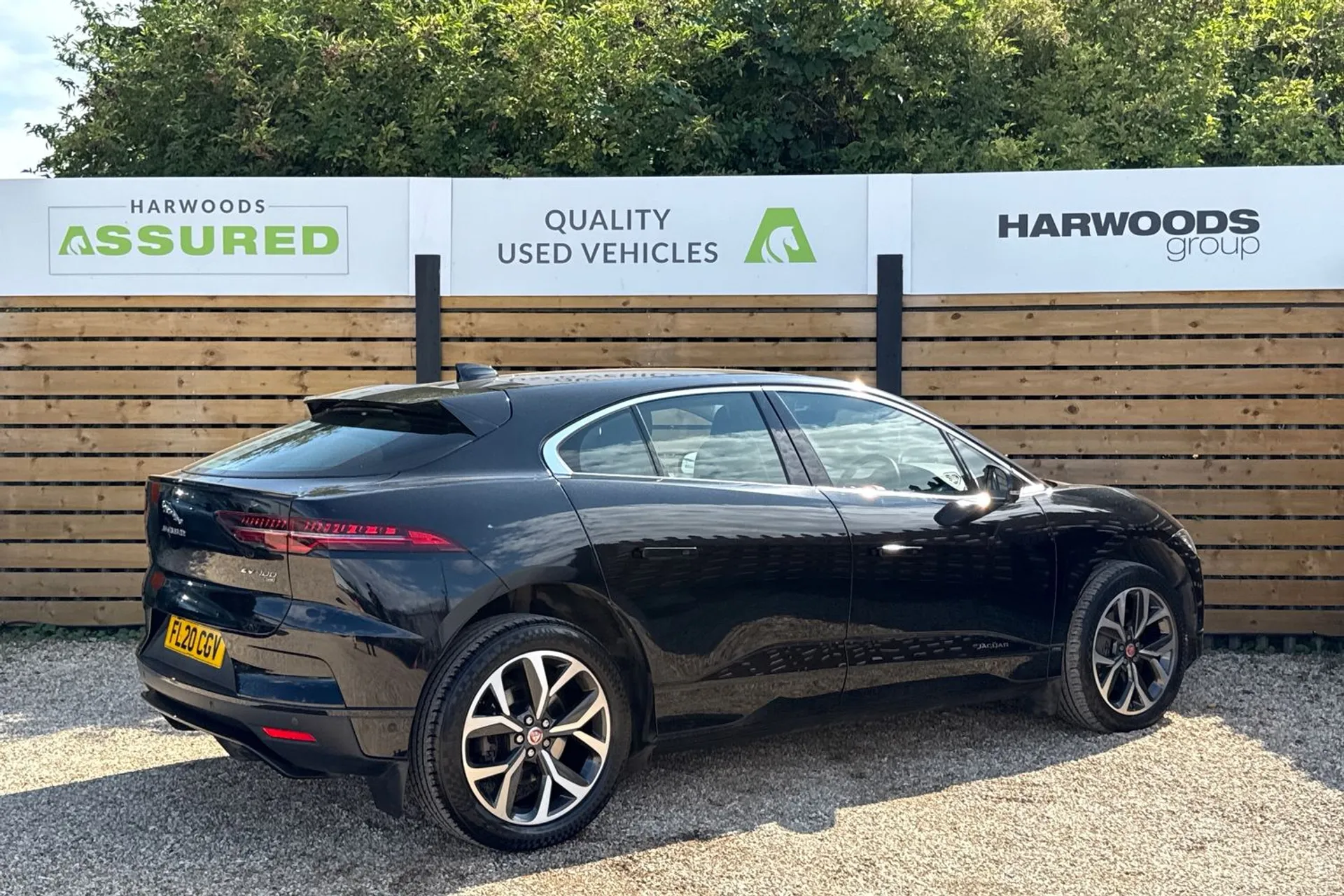 Jaguar I-PACE thumbnail image number 8