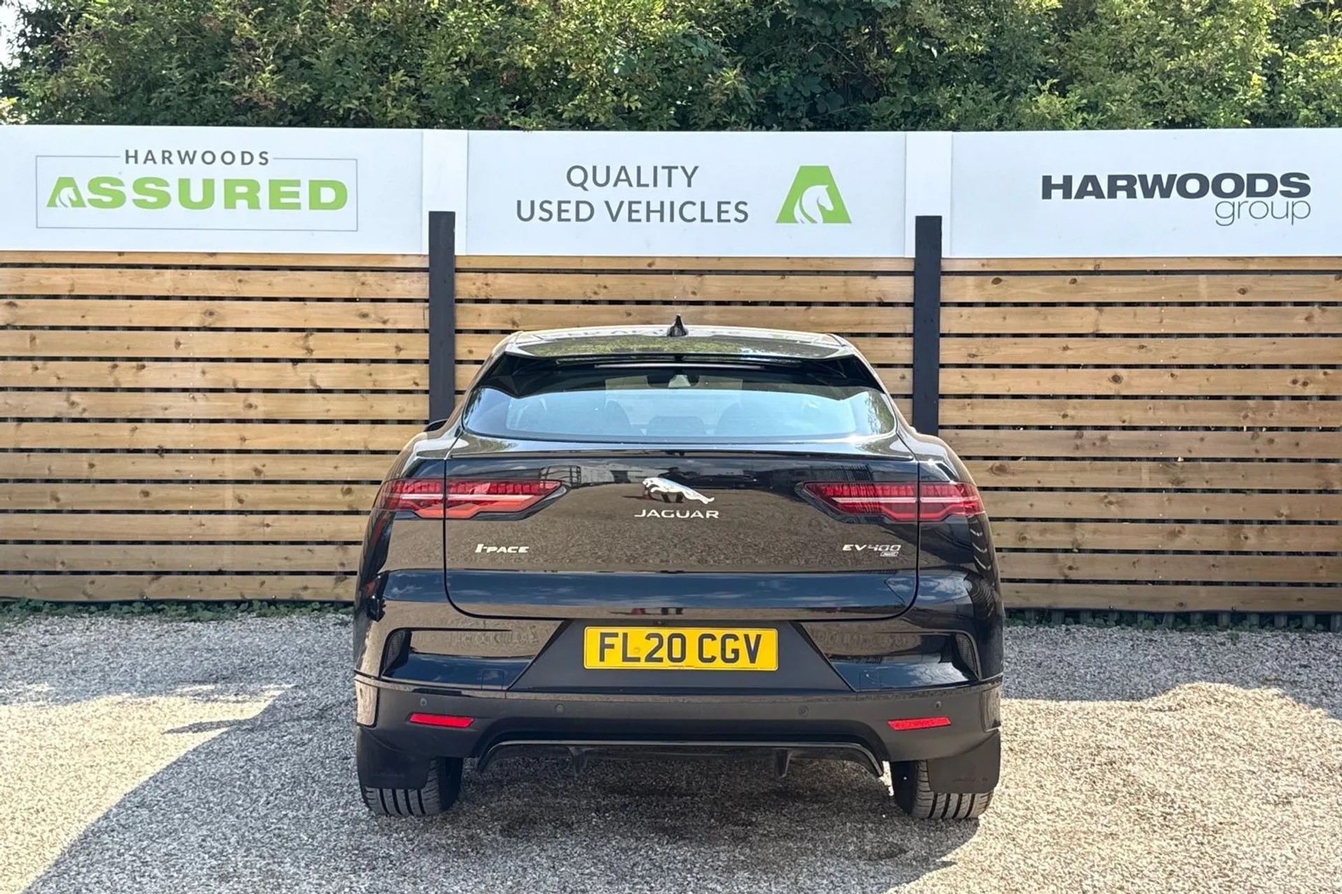 Jaguar I-PACE thumbnail image number 9