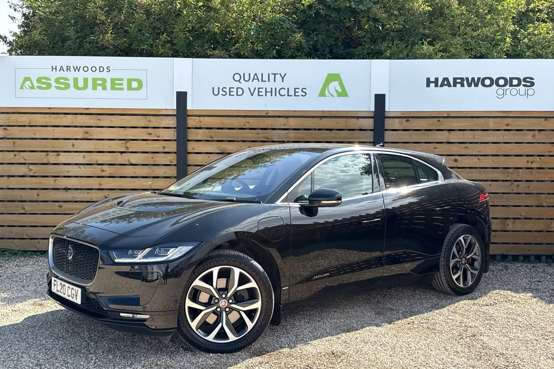 Jaguar I-PACE thumbnail image number 12