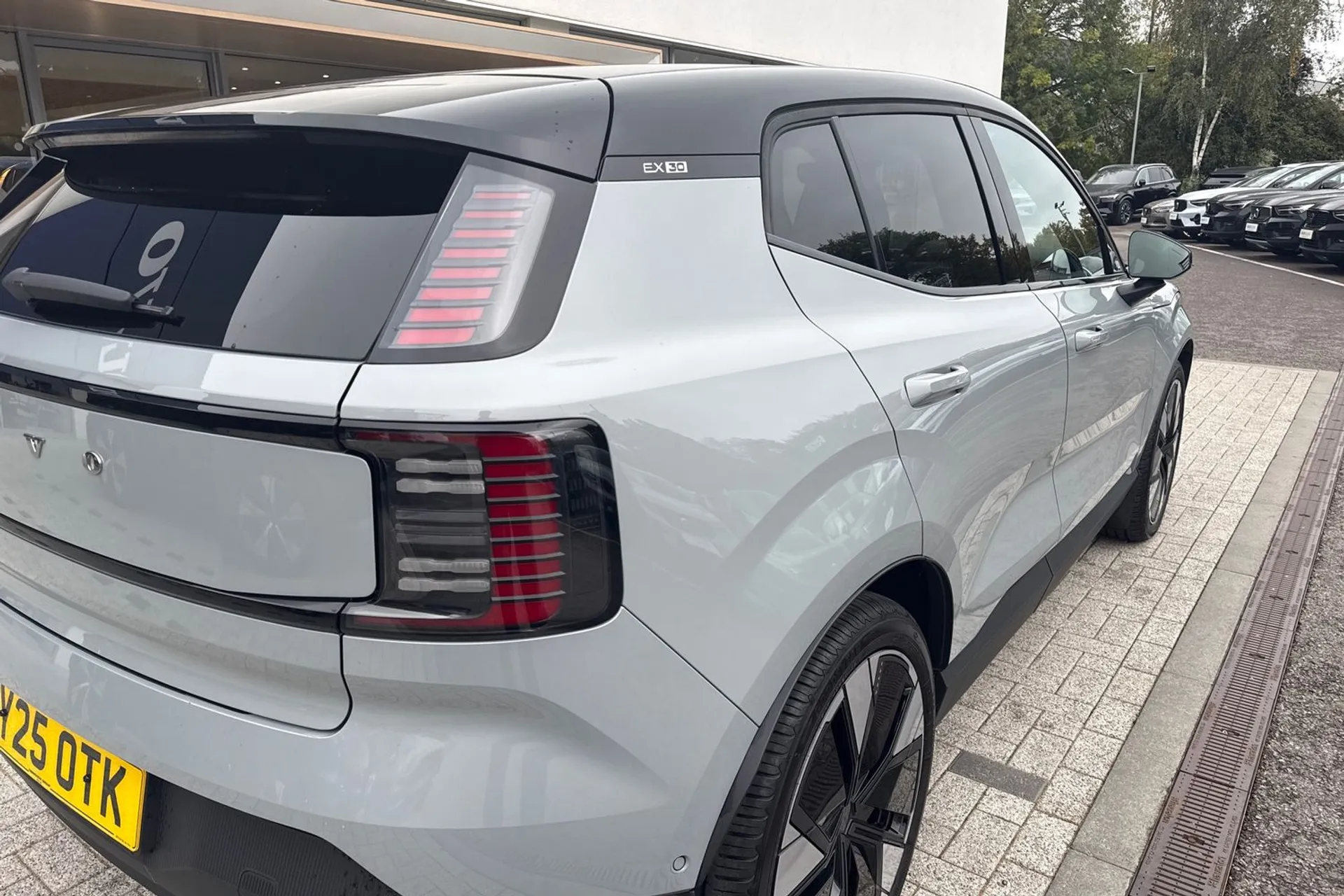 Volvo EX30 thumbnail image number 14