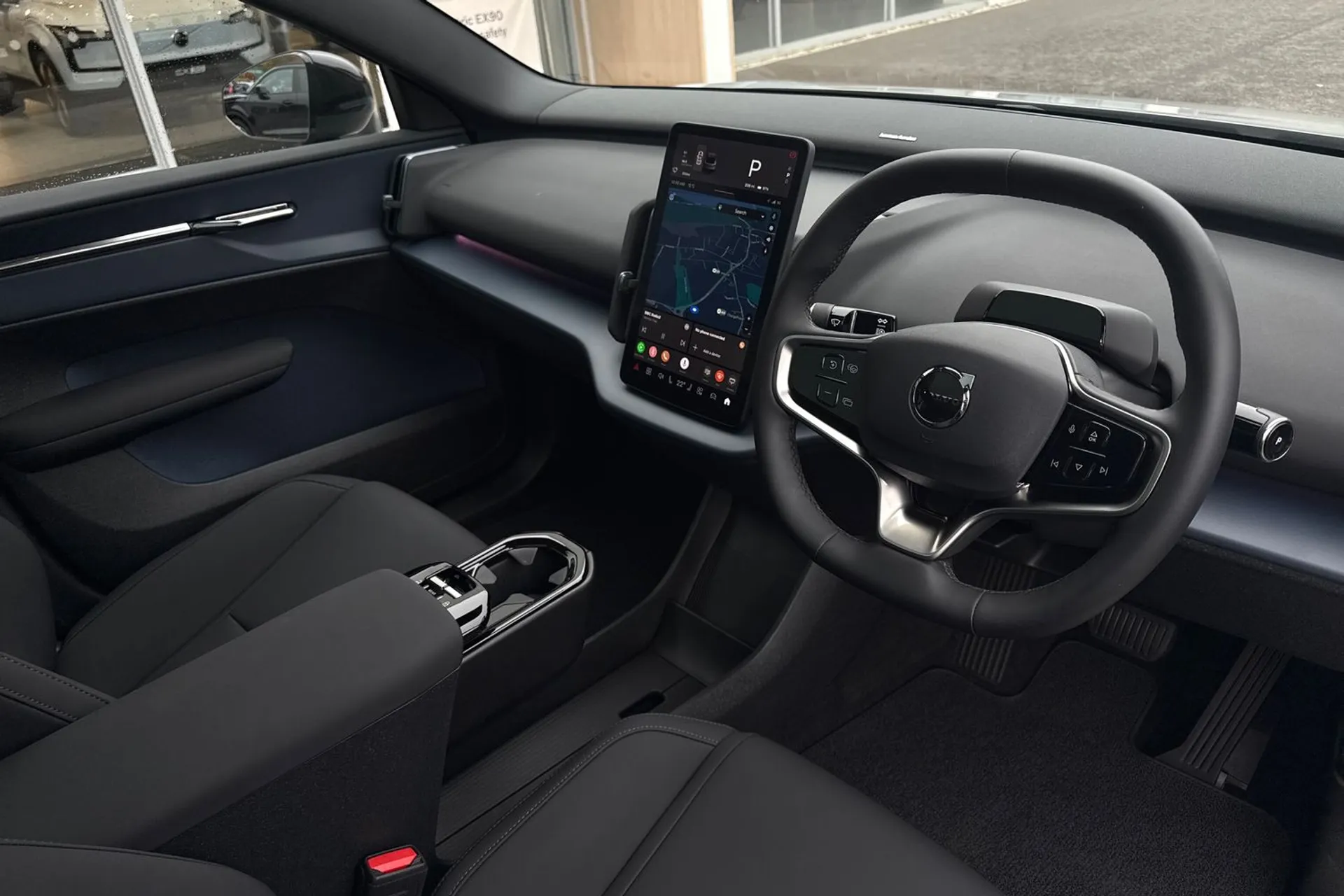 Volvo EX30 thumbnail image number 5