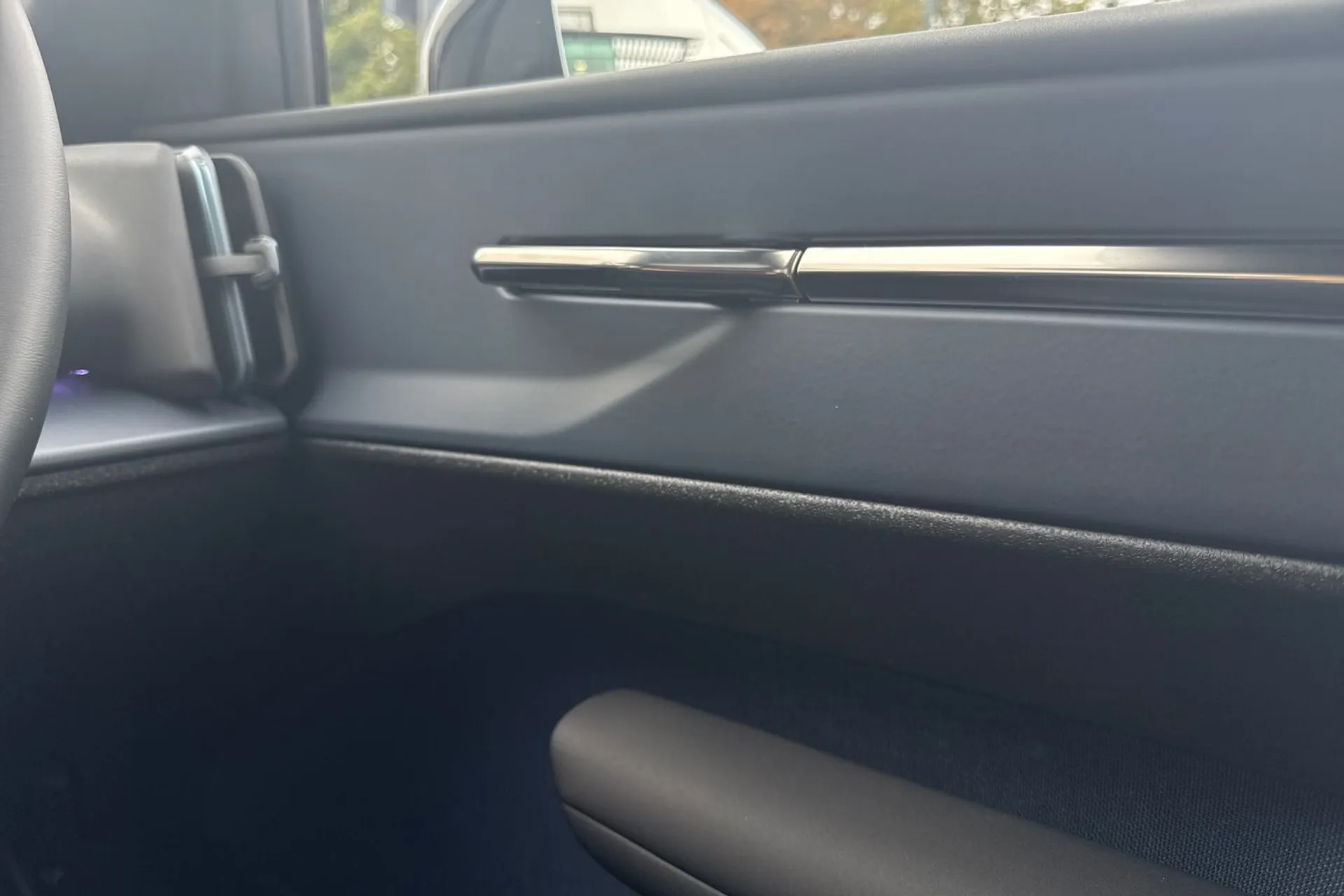 Volvo EX30 thumbnail image number 41