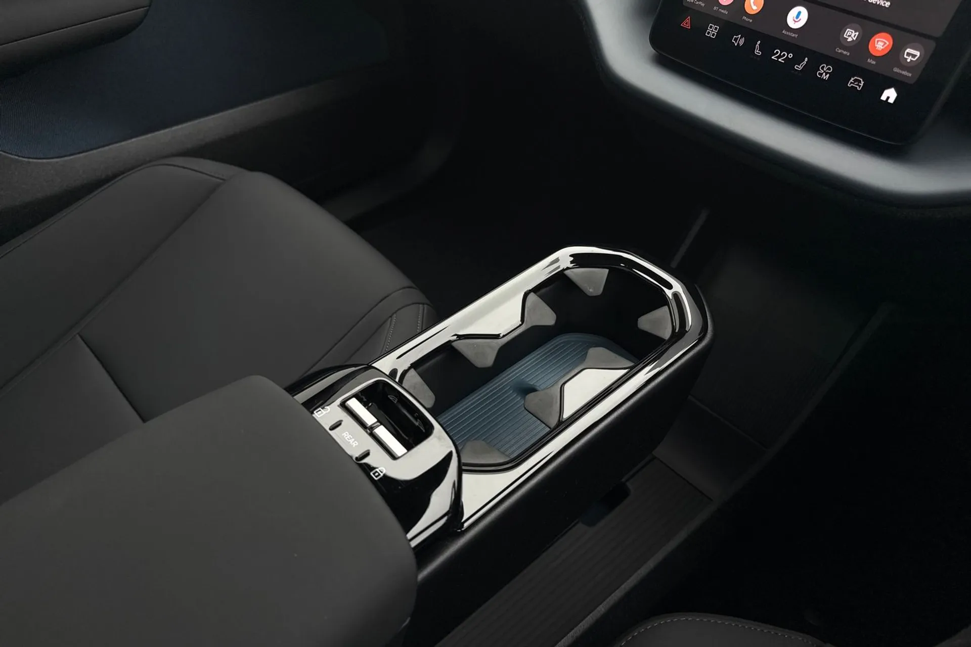 Volvo EX30 thumbnail image number 42