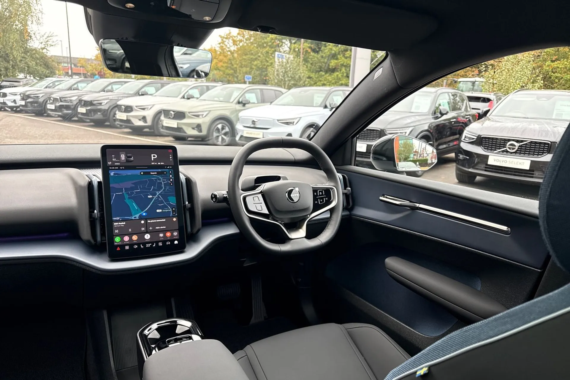 Volvo EX30 thumbnail image number 32