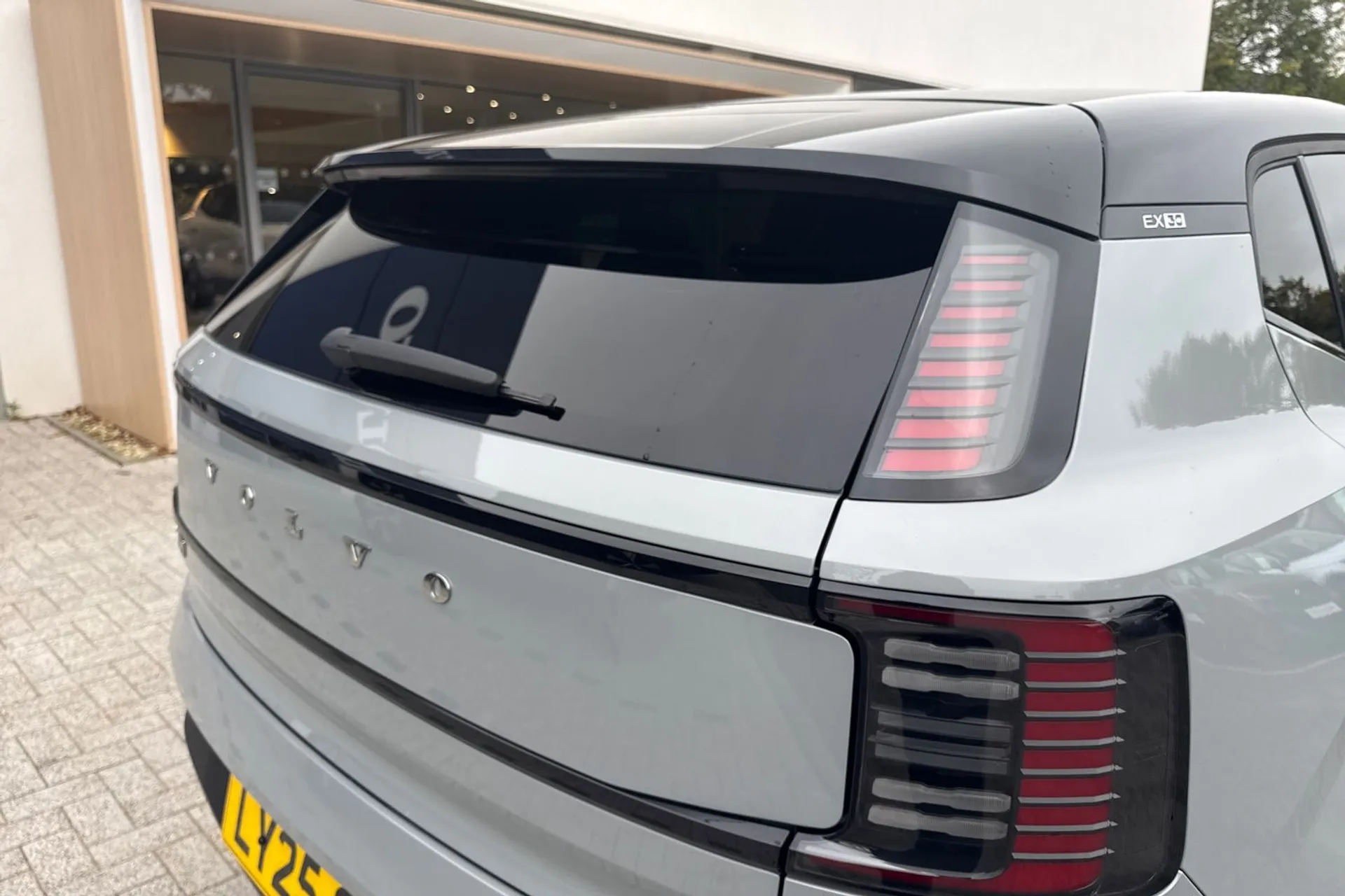 Volvo EX30 thumbnail image number 15