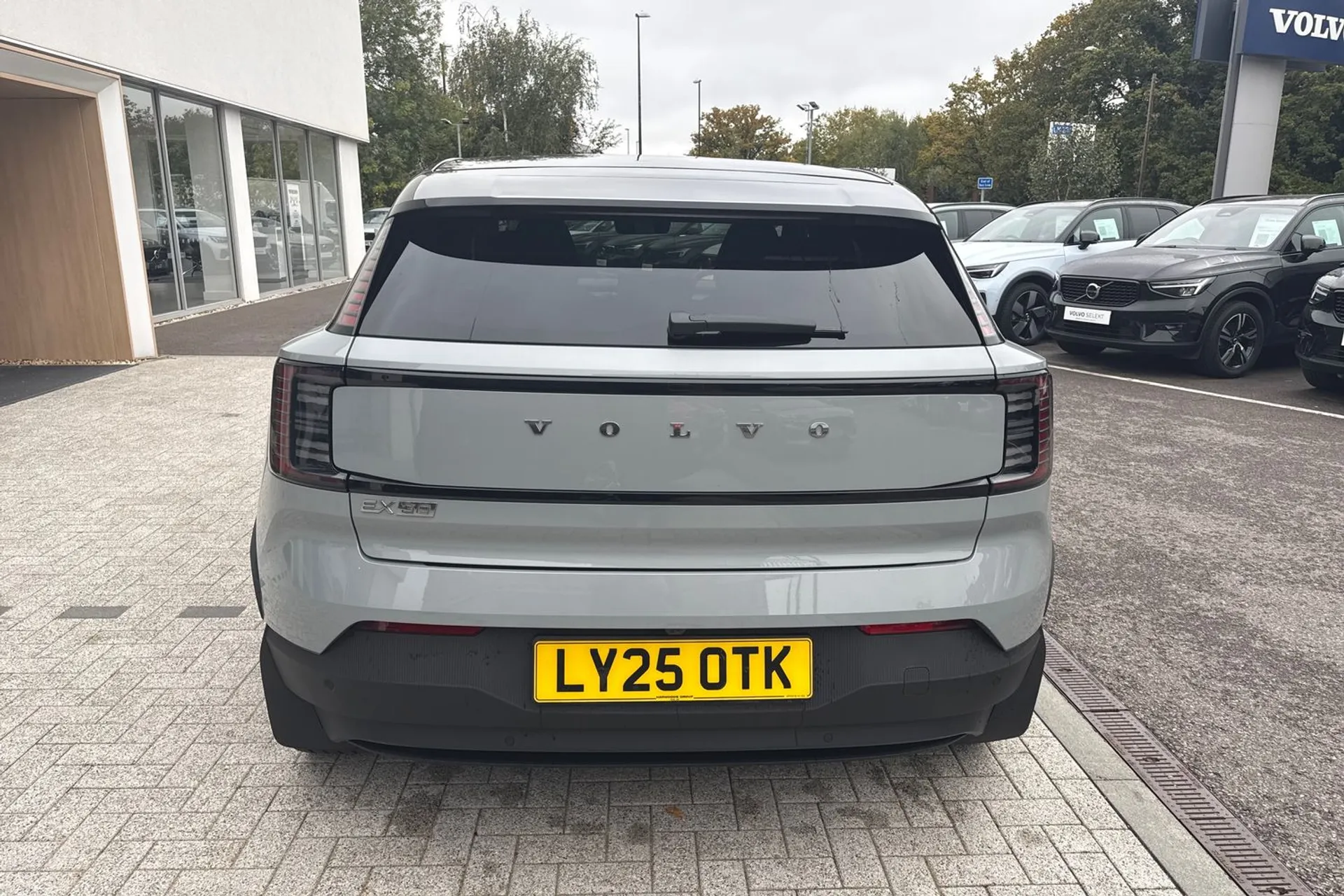 Volvo EX30 thumbnail image number 8