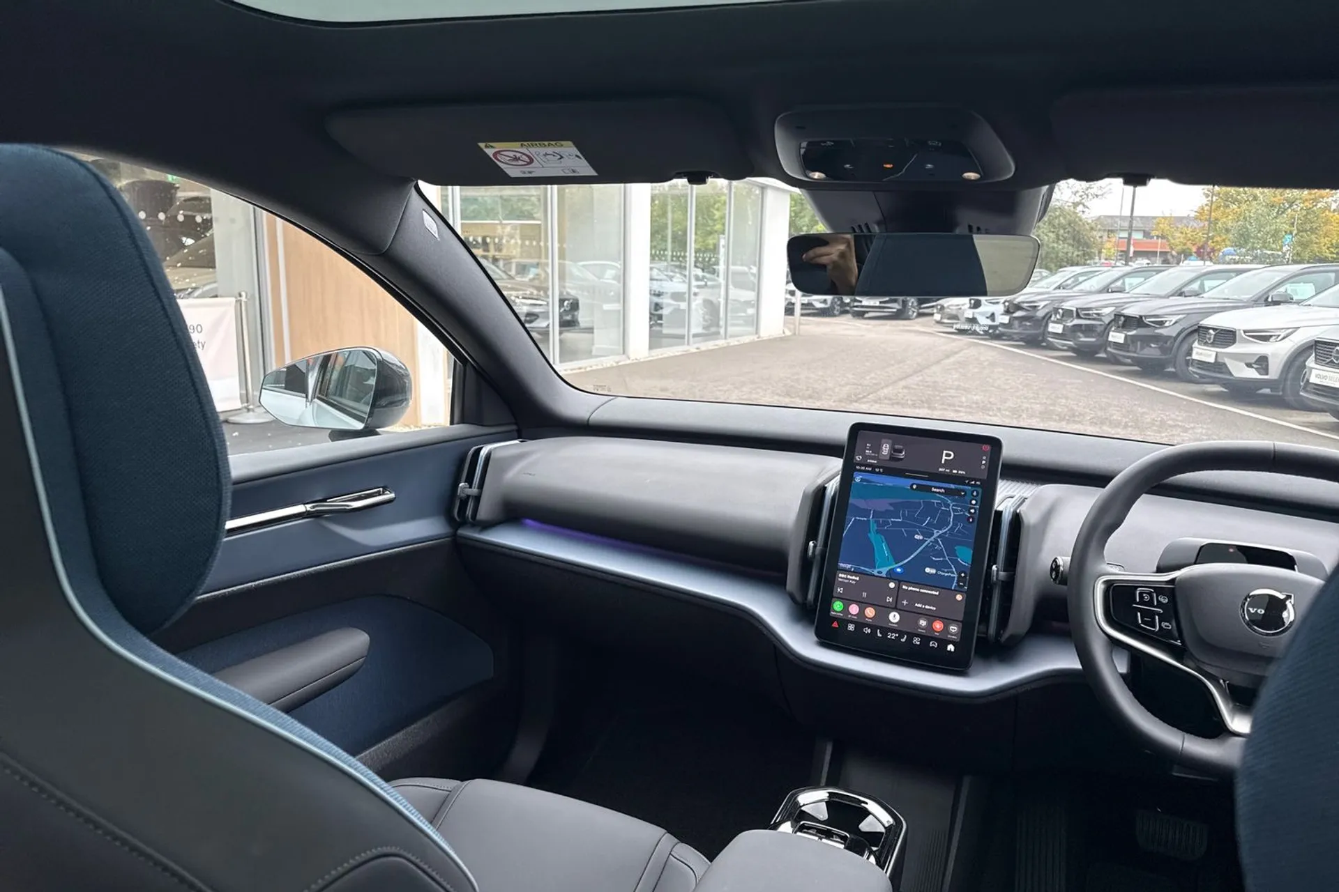 Volvo EX30 thumbnail image number 31