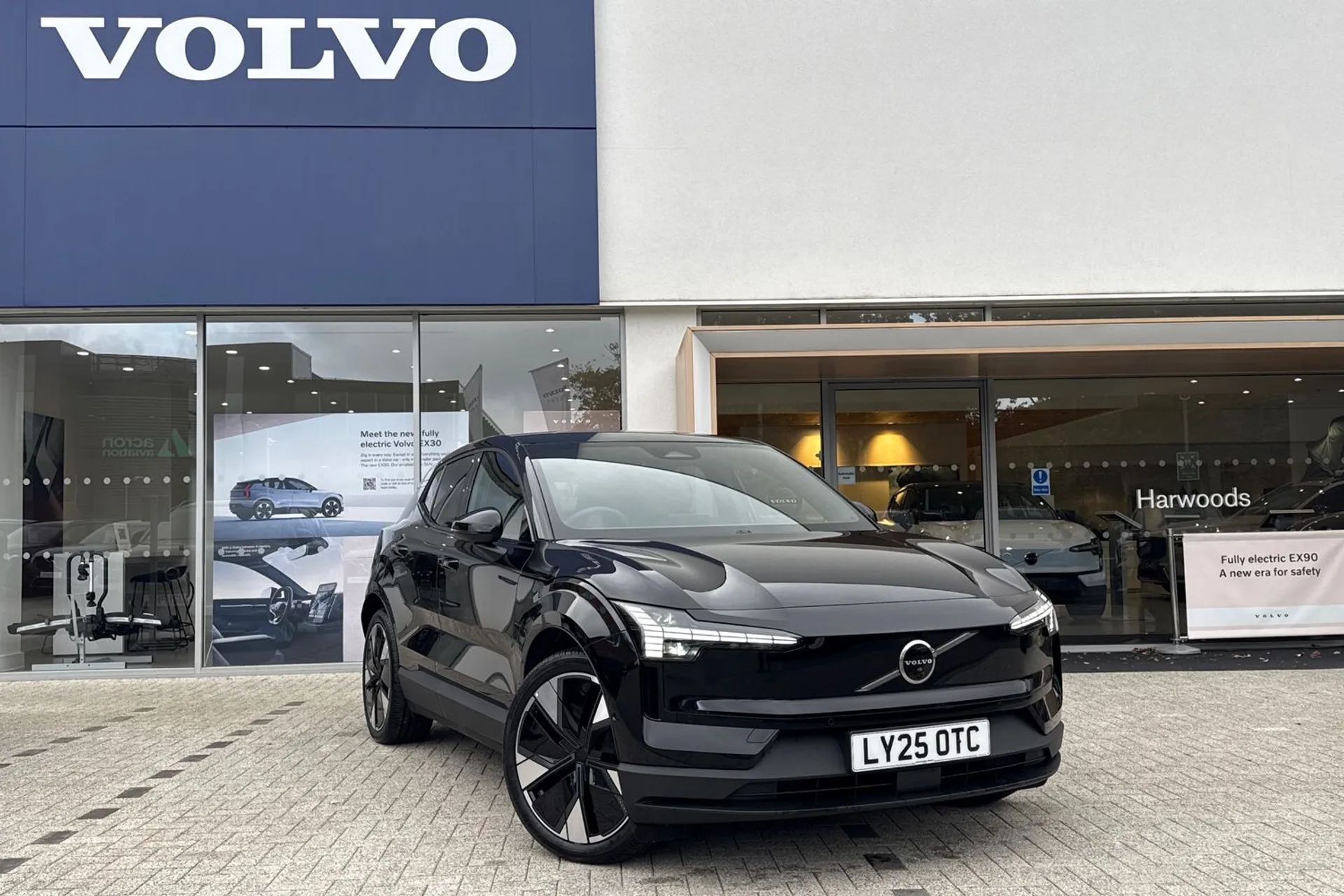 Volvo EX30 focused image