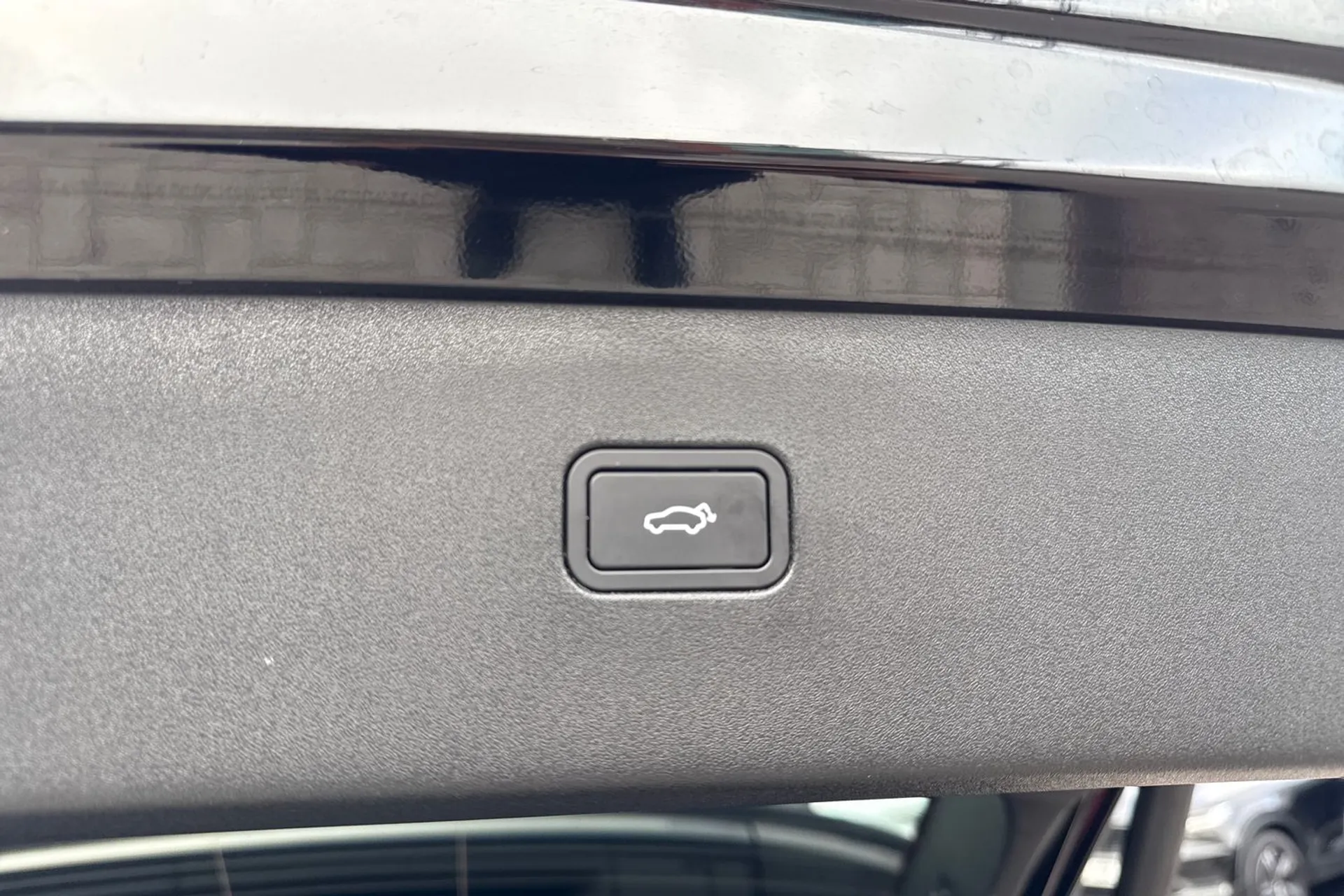 Volvo EX30 thumbnail image number 20