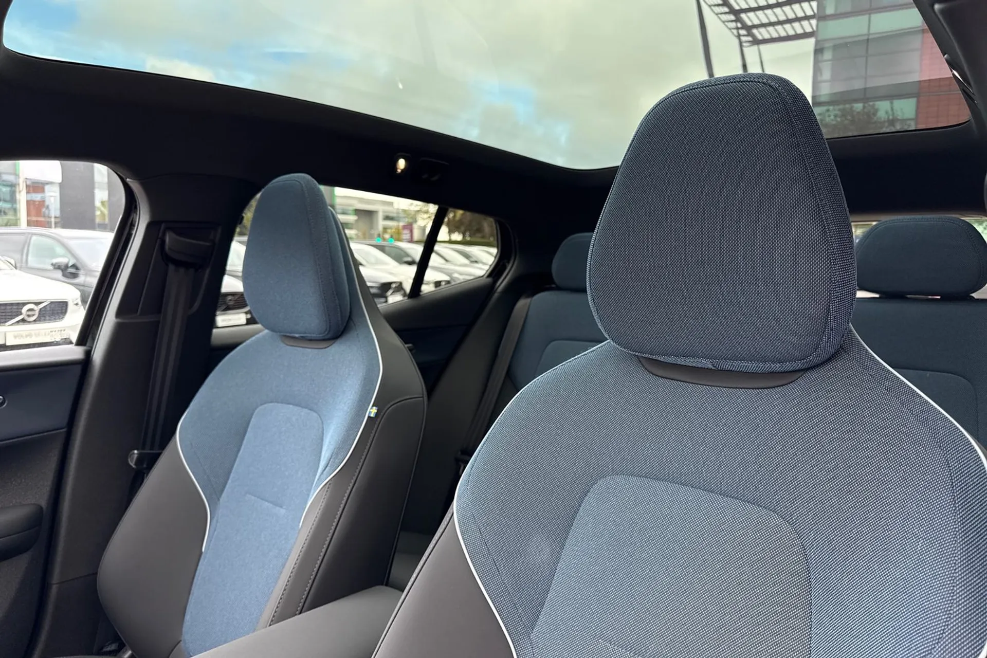 Volvo EX30 thumbnail image number 28