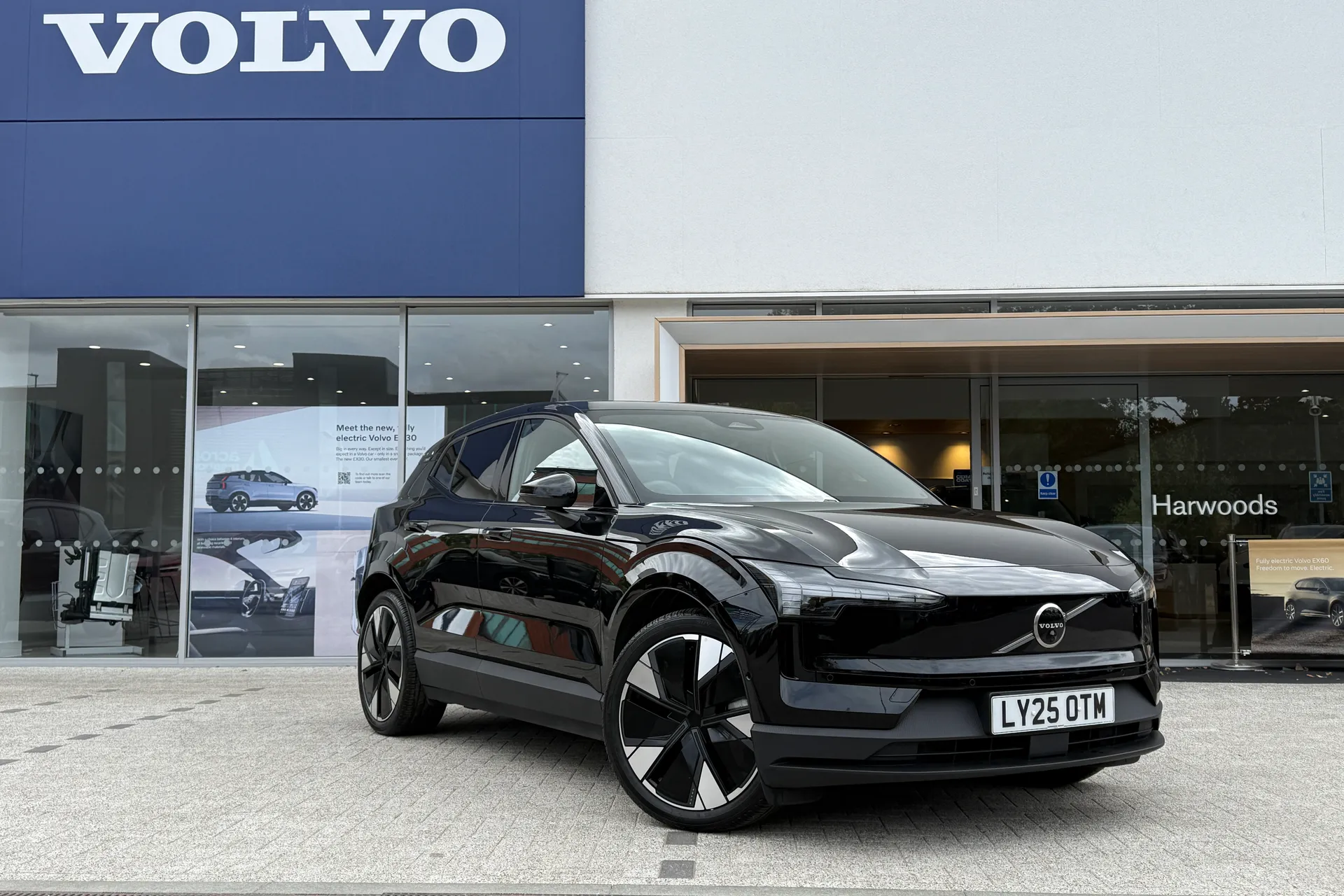 Volvo EX30 focused image