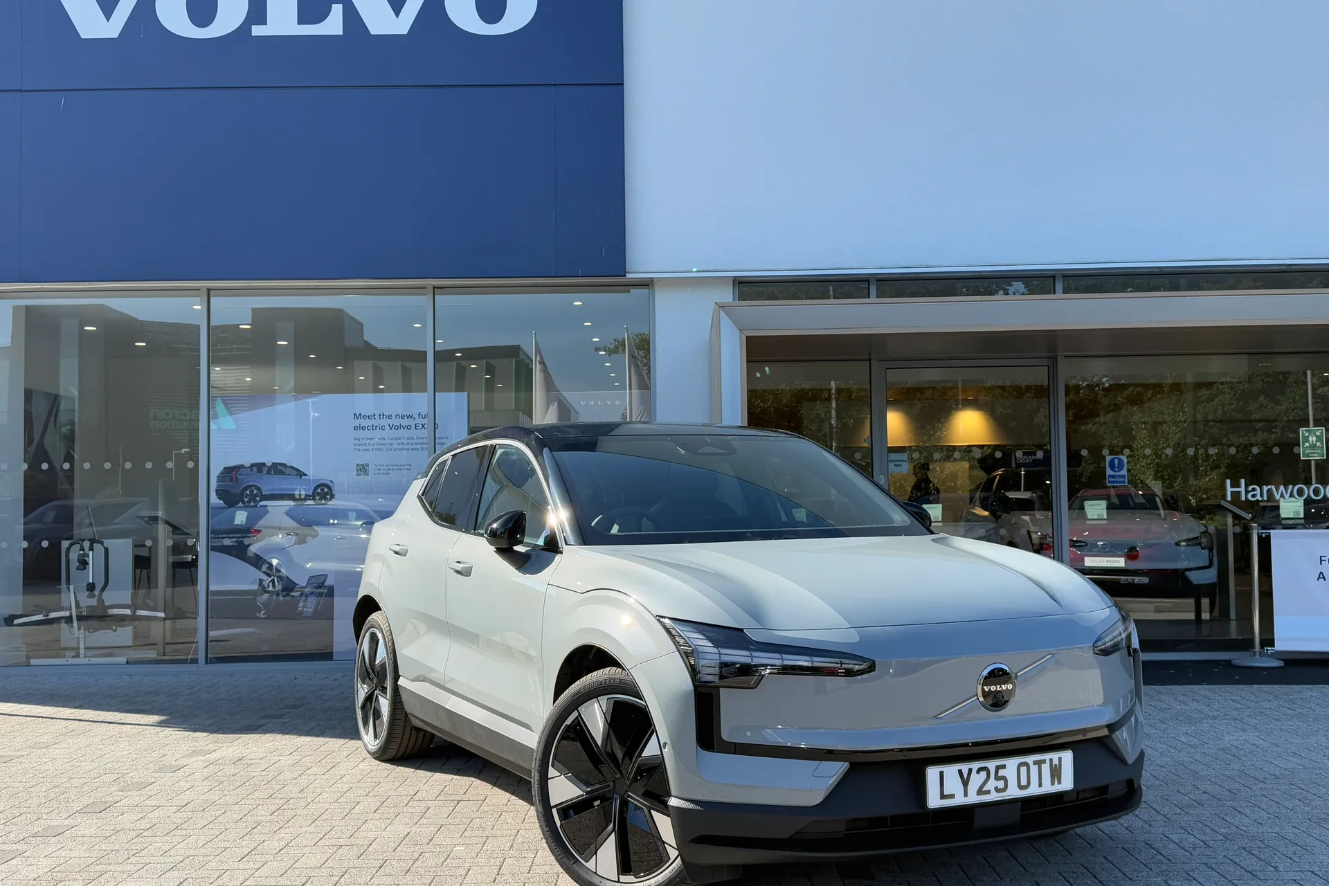 Volvo EX30 focused image