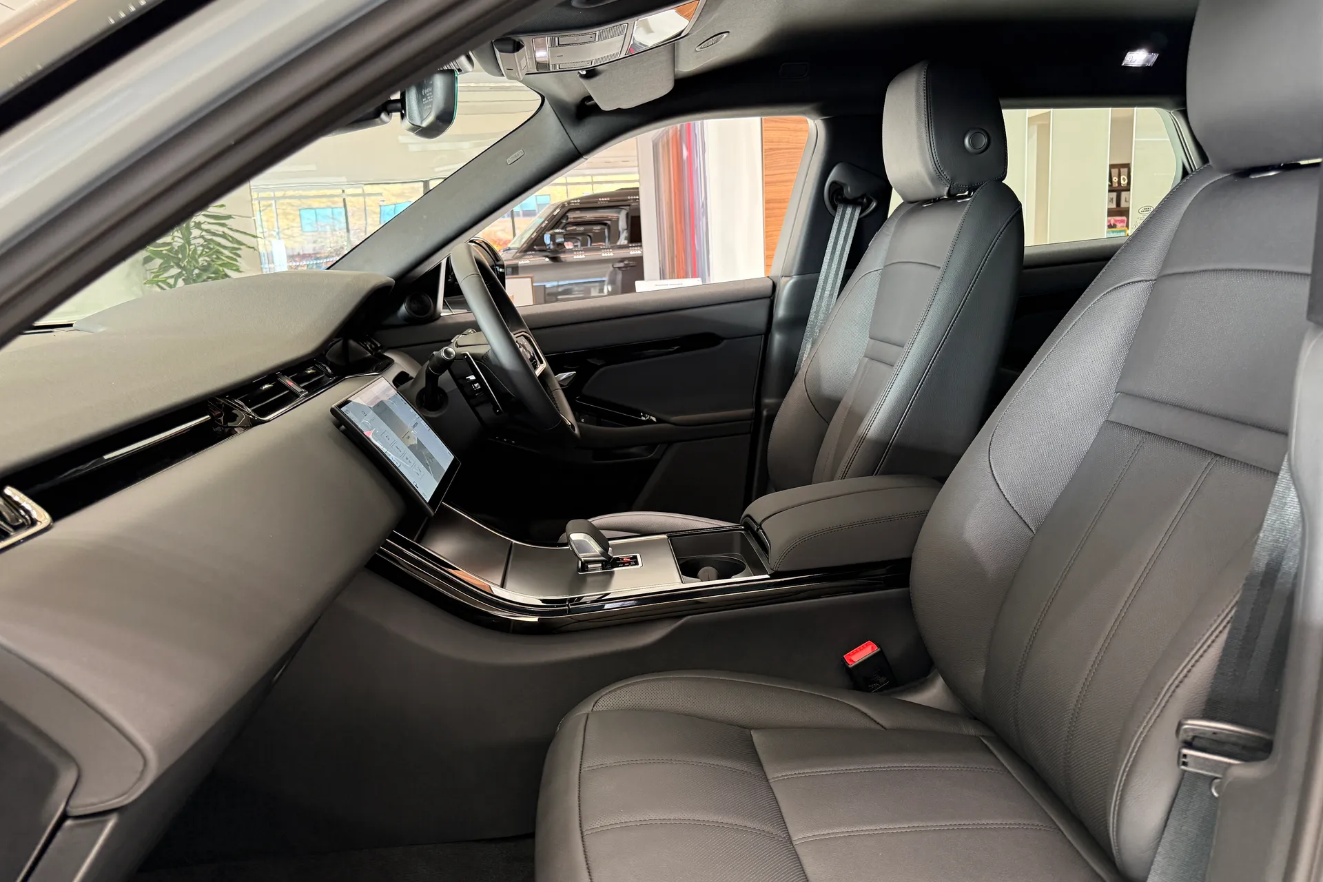 LAND ROVER RANGE ROVER EVOQUE thumbnail image number 46