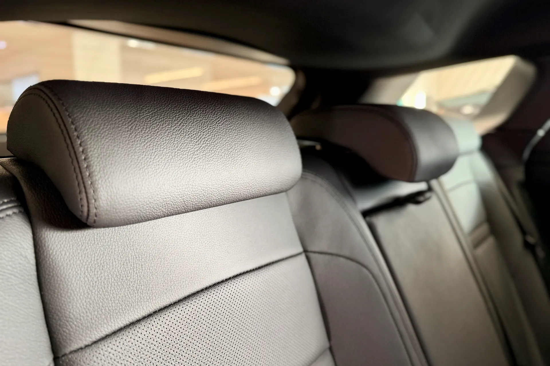 LAND ROVER RANGE ROVER EVOQUE thumbnail image number 33