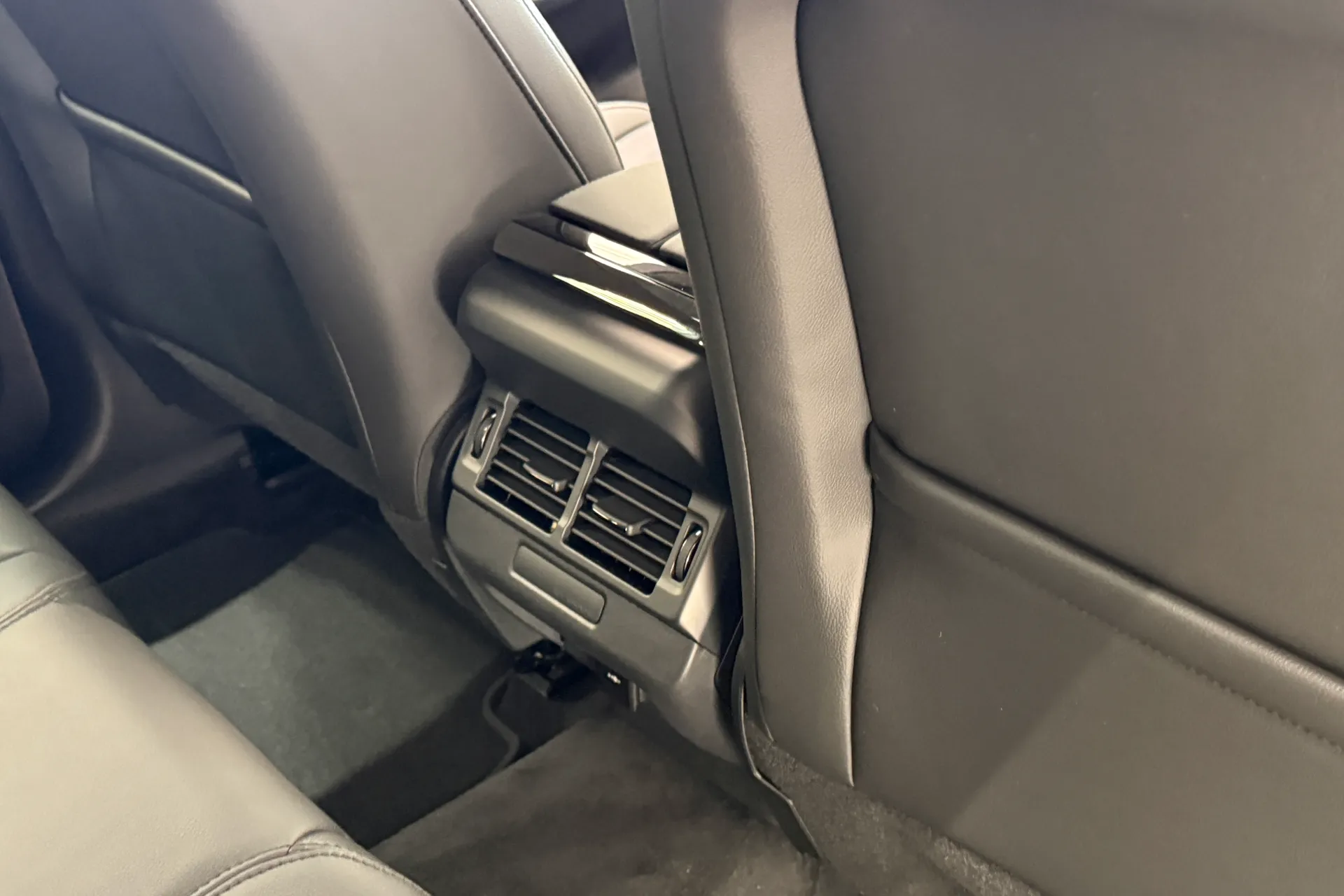 LAND ROVER RANGE ROVER EVOQUE thumbnail image number 37