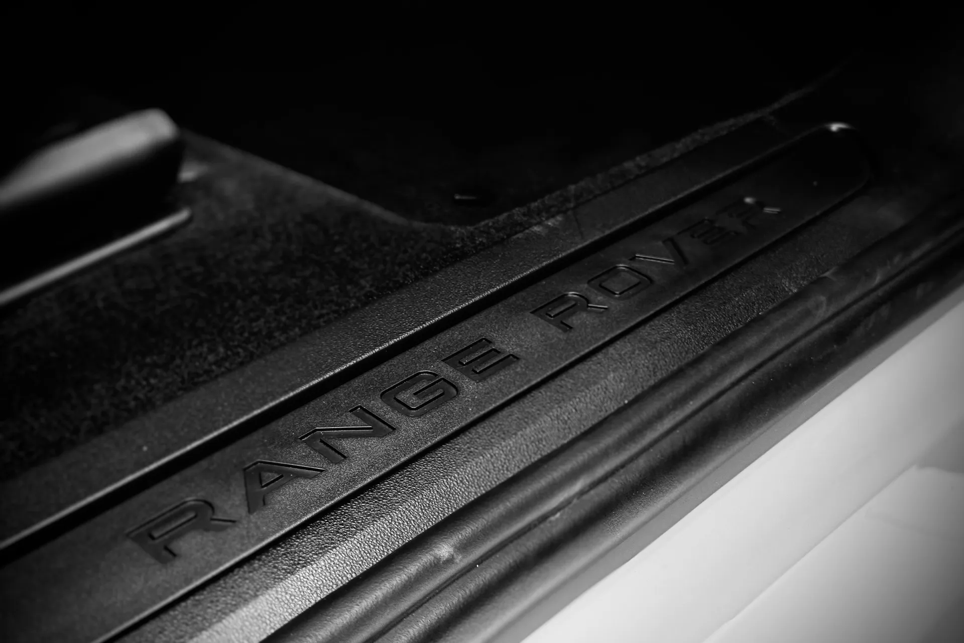 LAND ROVER RANGE ROVER EVOQUE thumbnail image number 40
