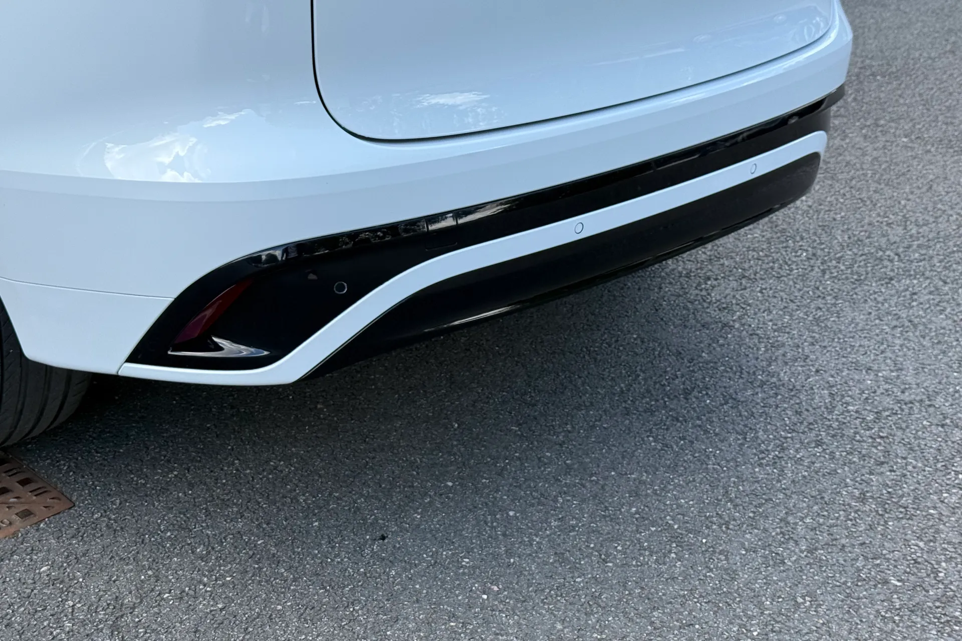 Jaguar F-PACE thumbnail image number 61