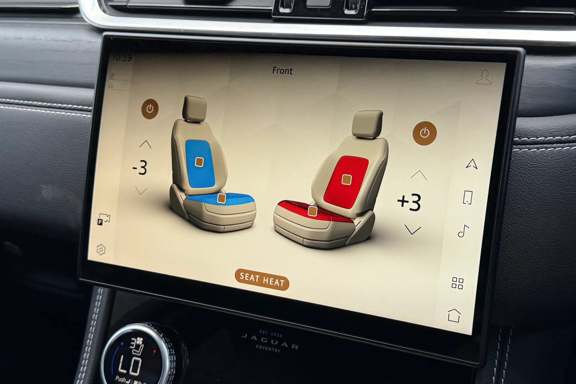 Jaguar F-PACE thumbnail image number 18
