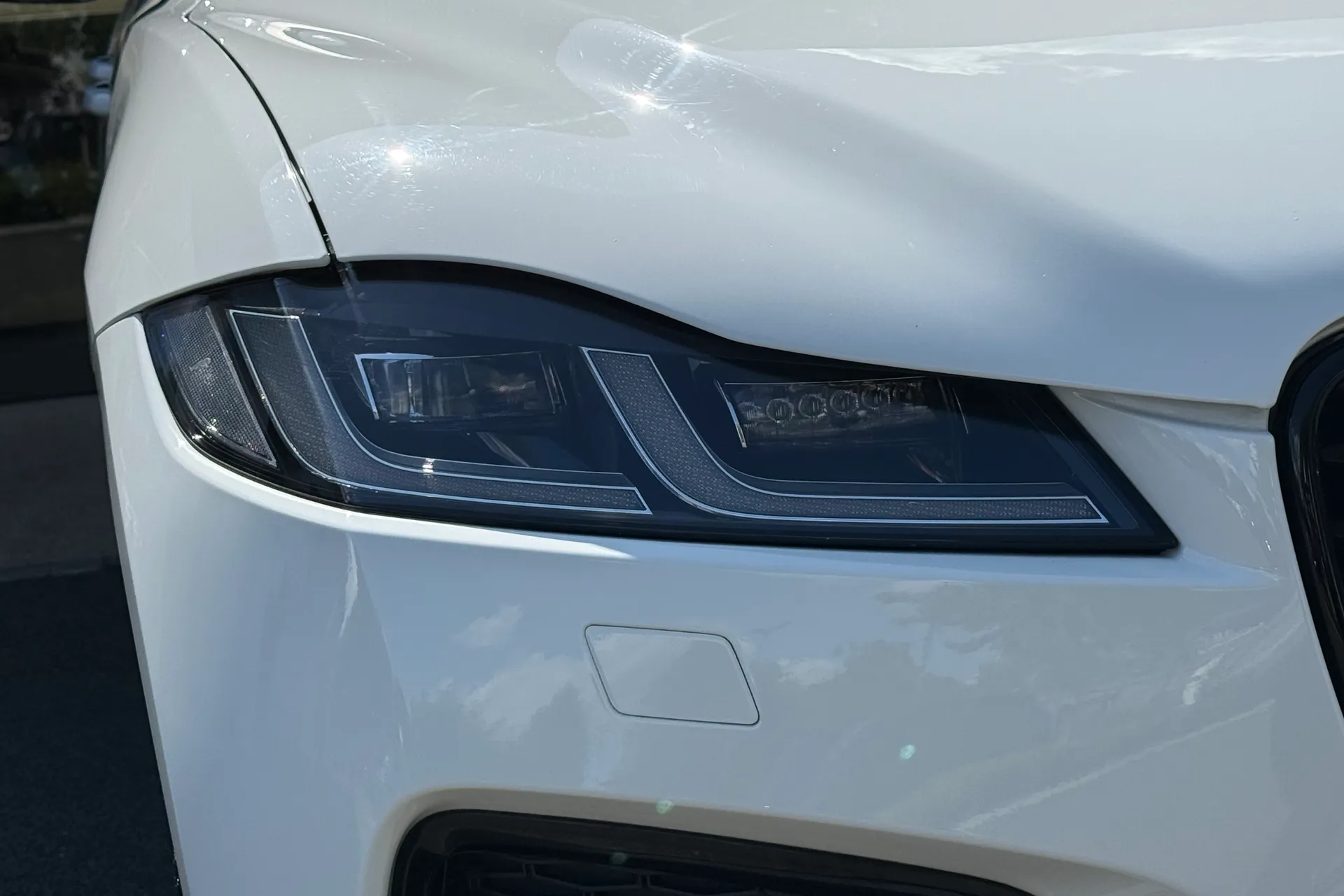 Jaguar F-PACE thumbnail image number 58