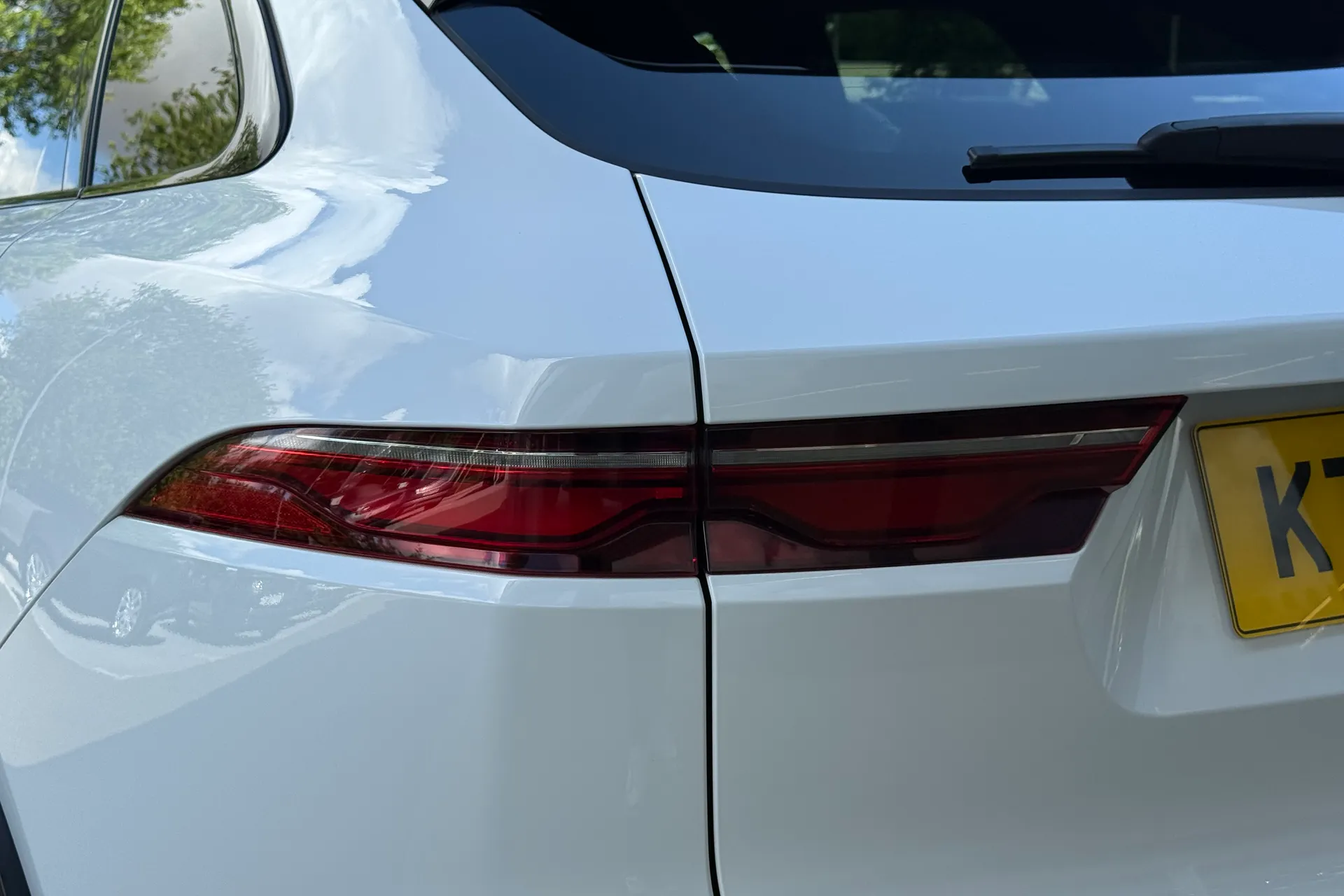 Jaguar F-PACE thumbnail image number 60