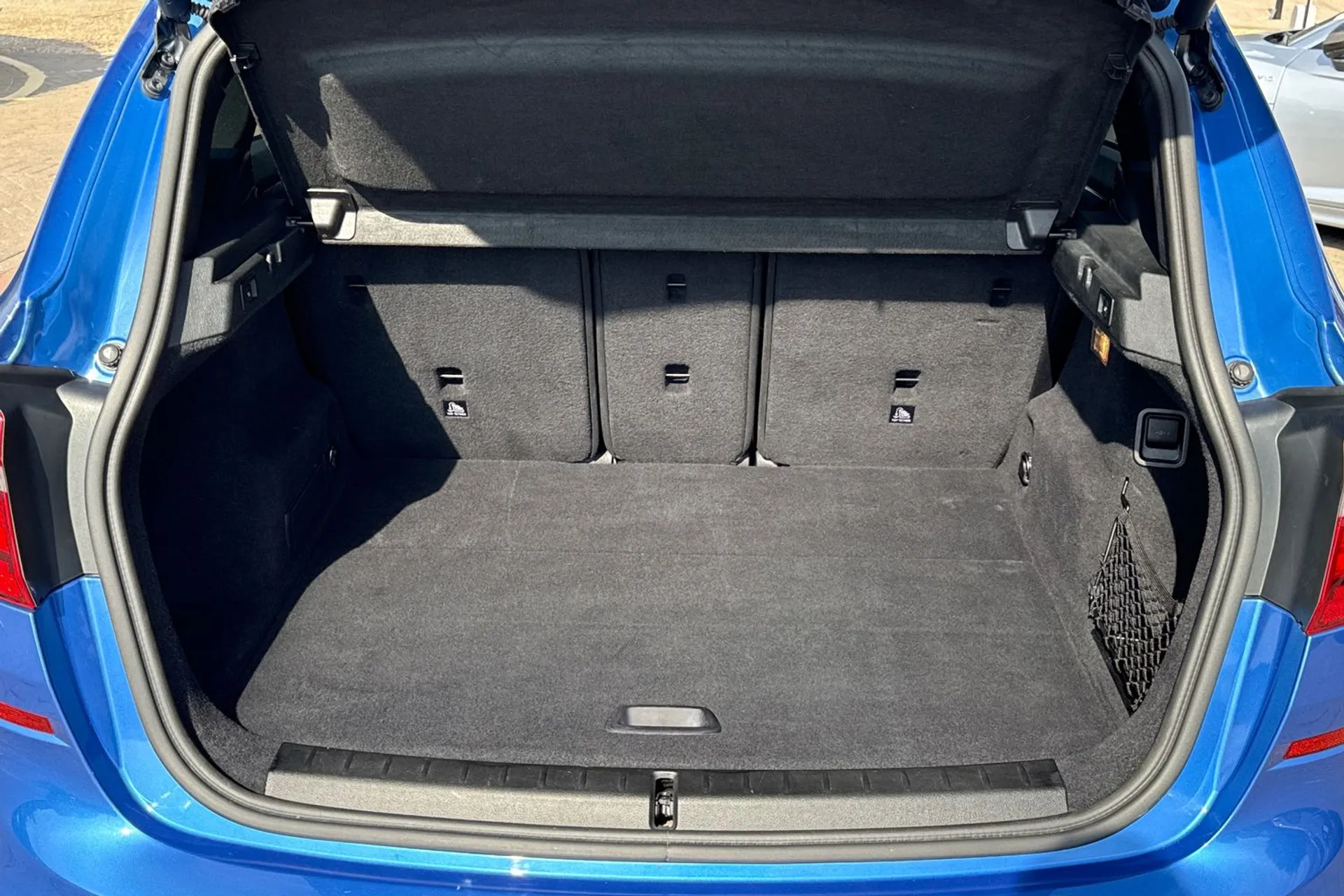 BMW 2 SERIES thumbnail image number 27