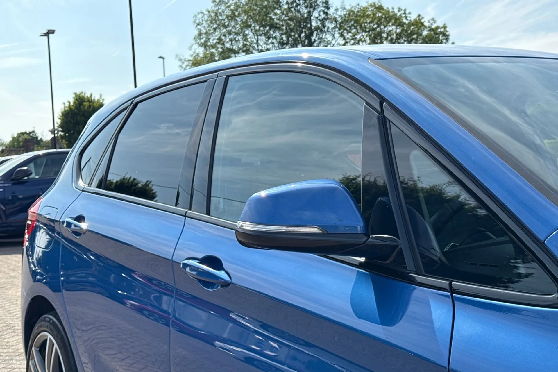 BMW 2 SERIES thumbnail image number 41