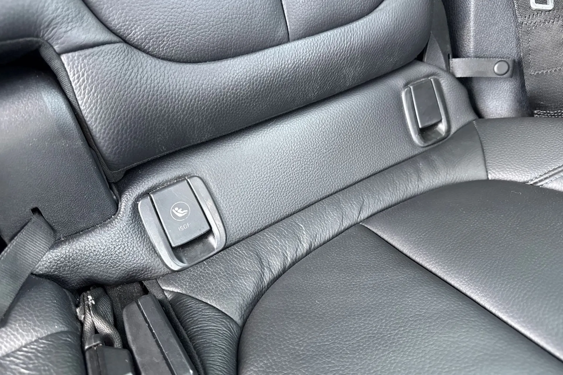 BMW 2 SERIES thumbnail image number 36