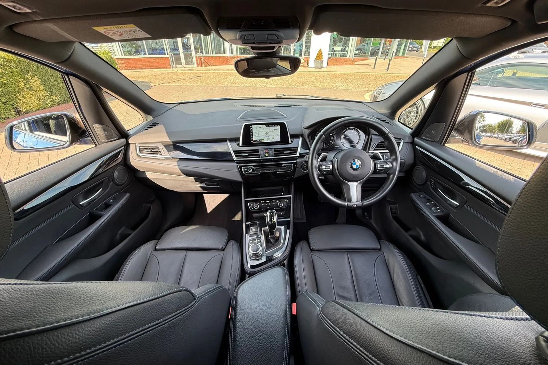 BMW 2 SERIES thumbnail image number 3