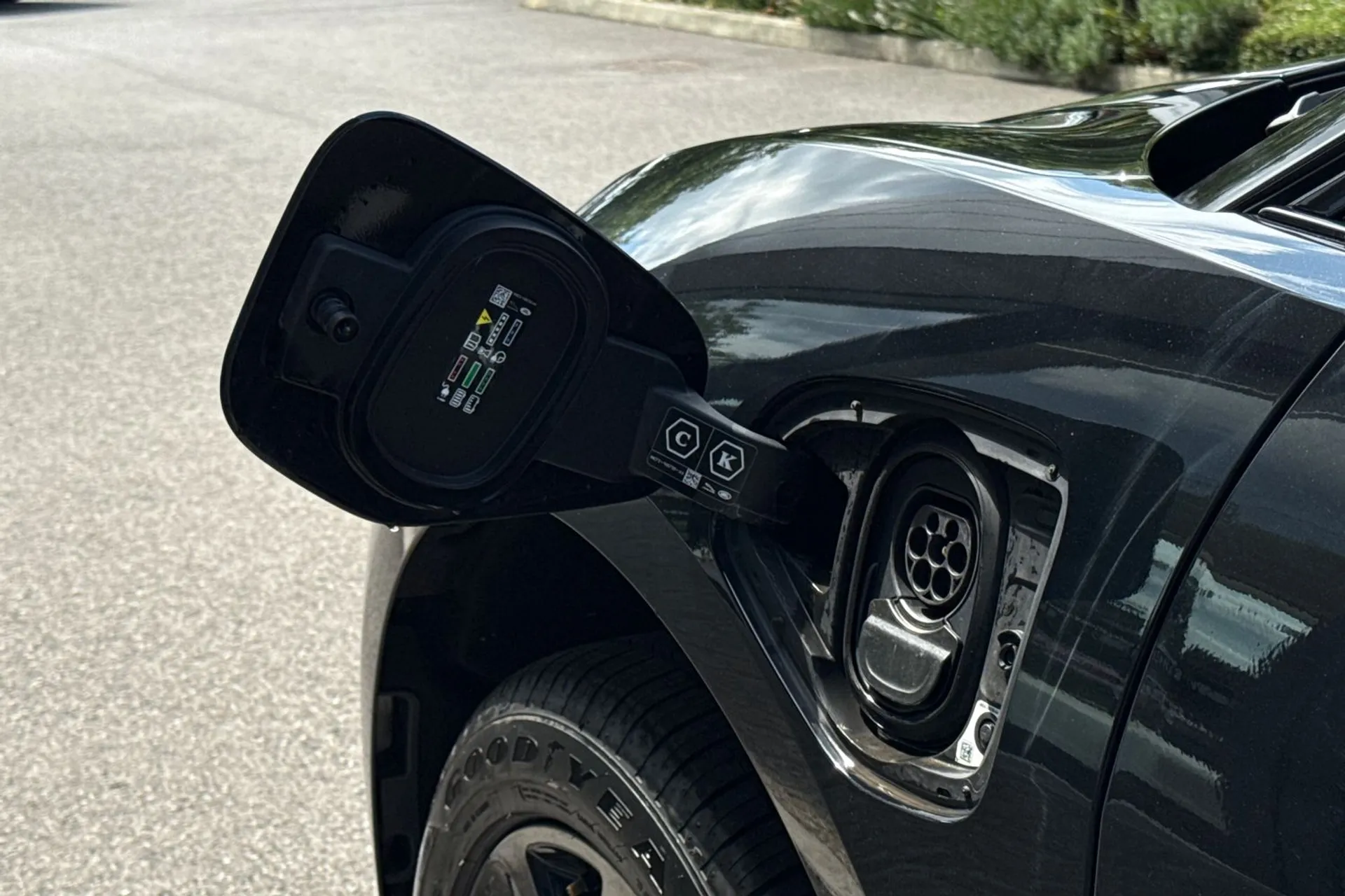Jaguar I-PACE thumbnail image number 20