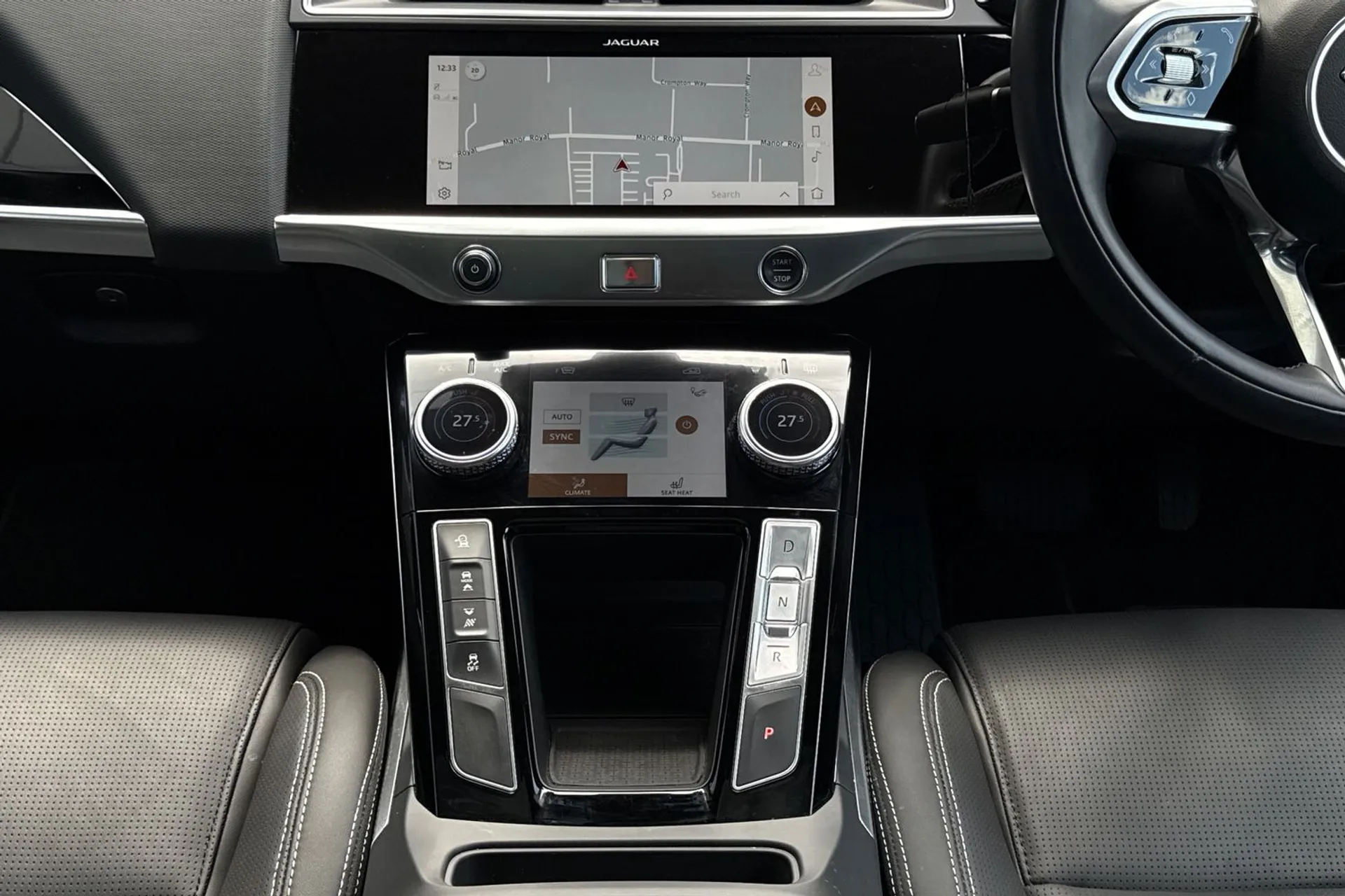 Jaguar I-PACE thumbnail image number 24