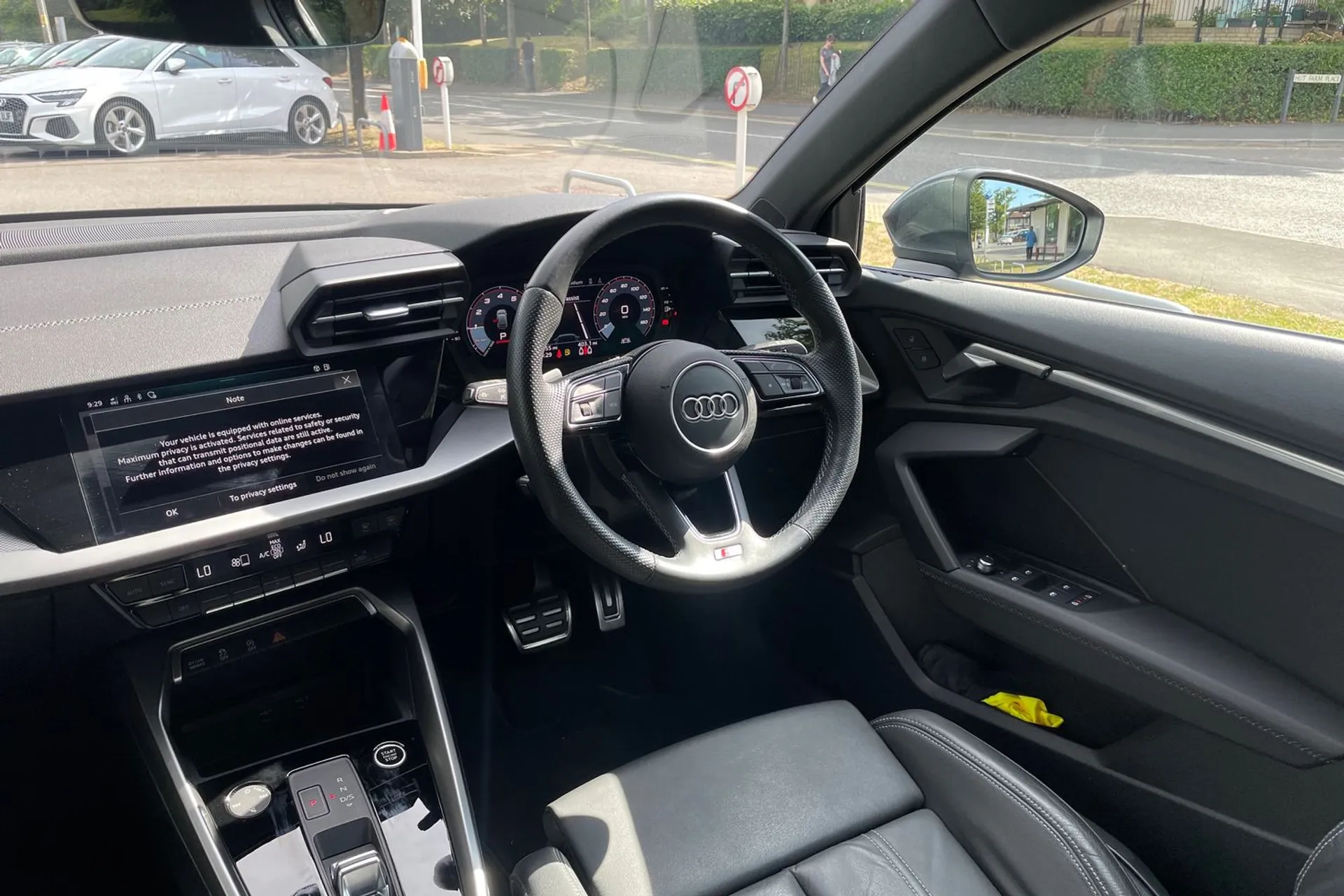Audi A3 thumbnail image number 32