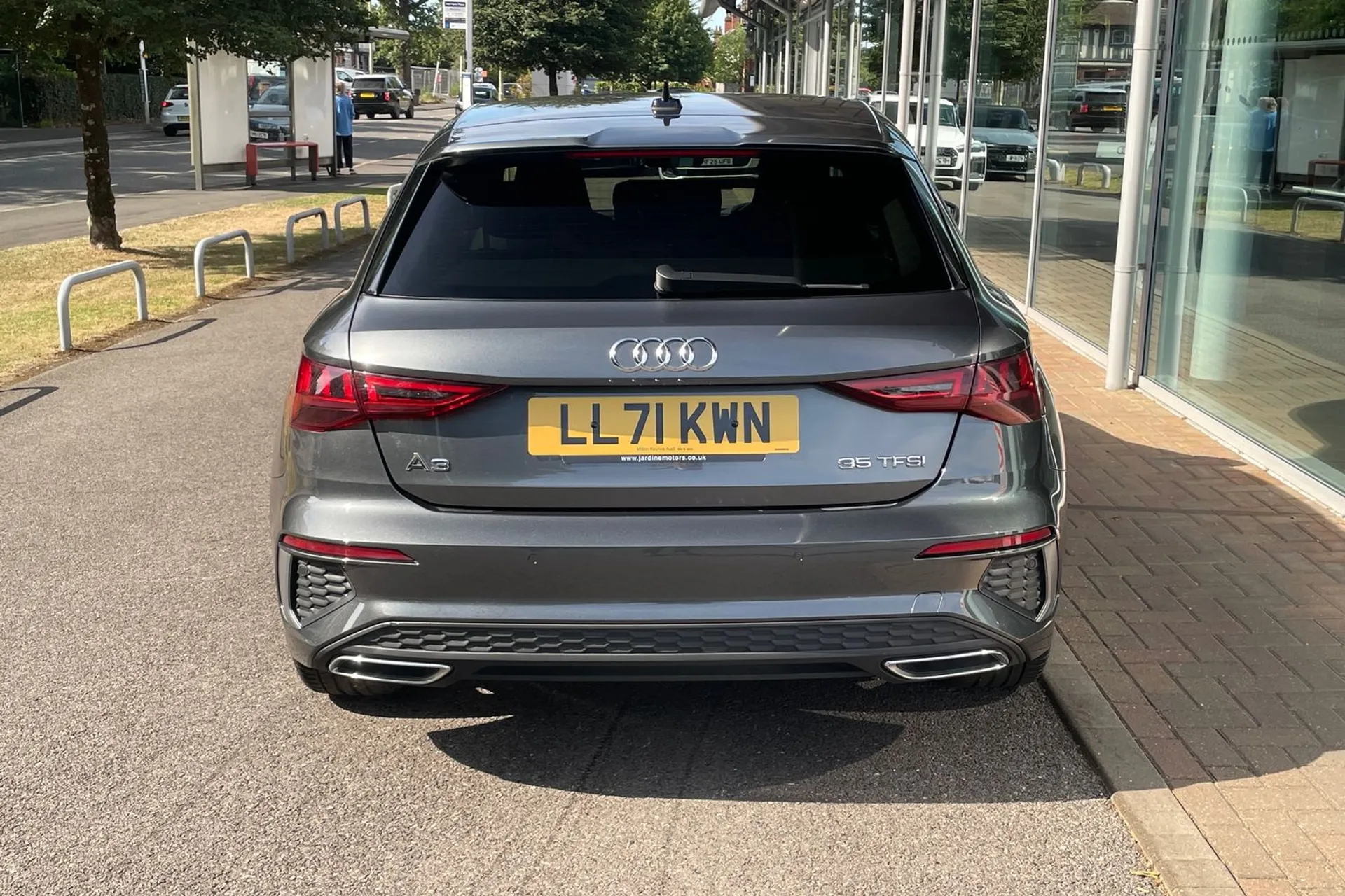 Audi A3 thumbnail image number 6