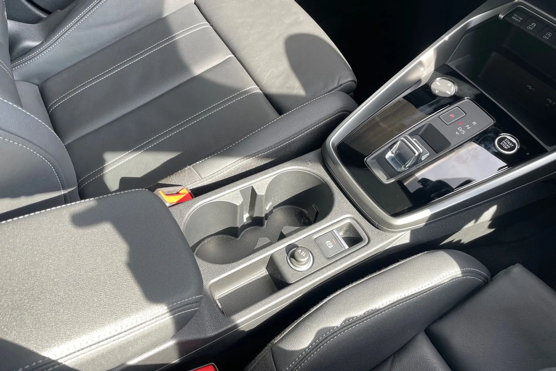 Audi A3 thumbnail image number 40