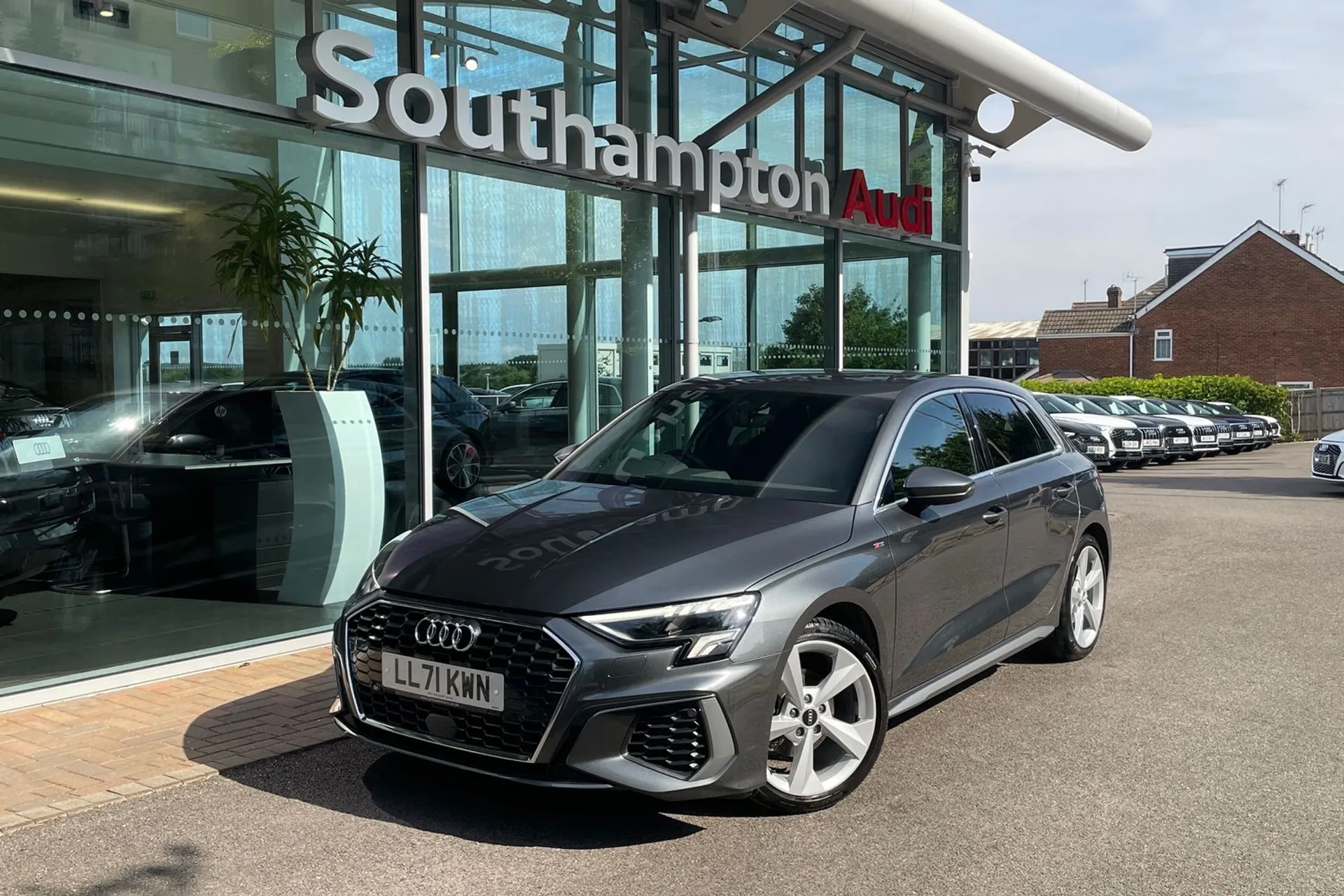 Audi A3 thumbnail image number 9