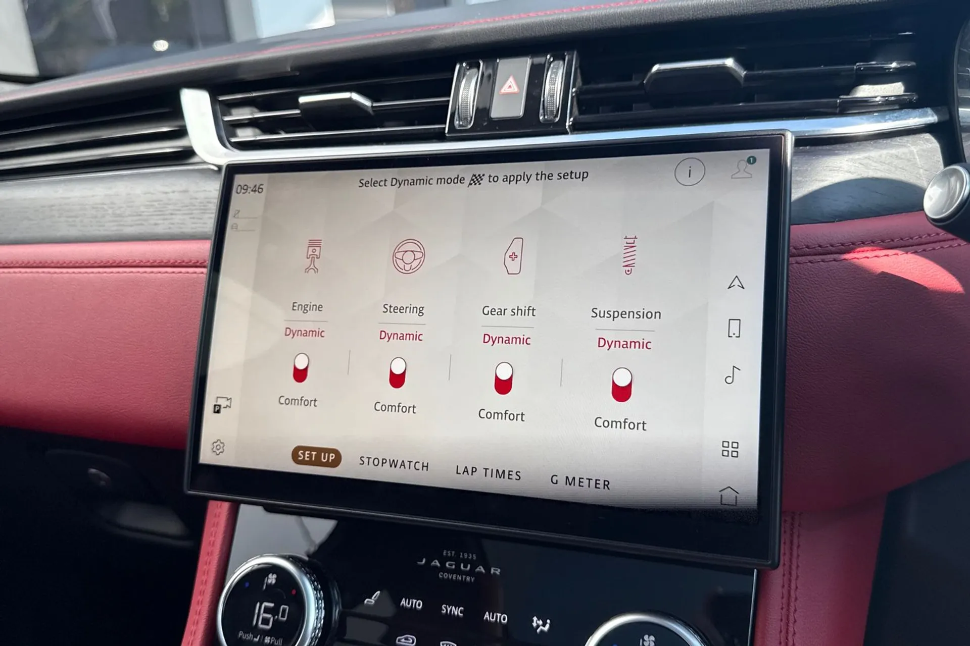 Jaguar F-PACE thumbnail image number 67