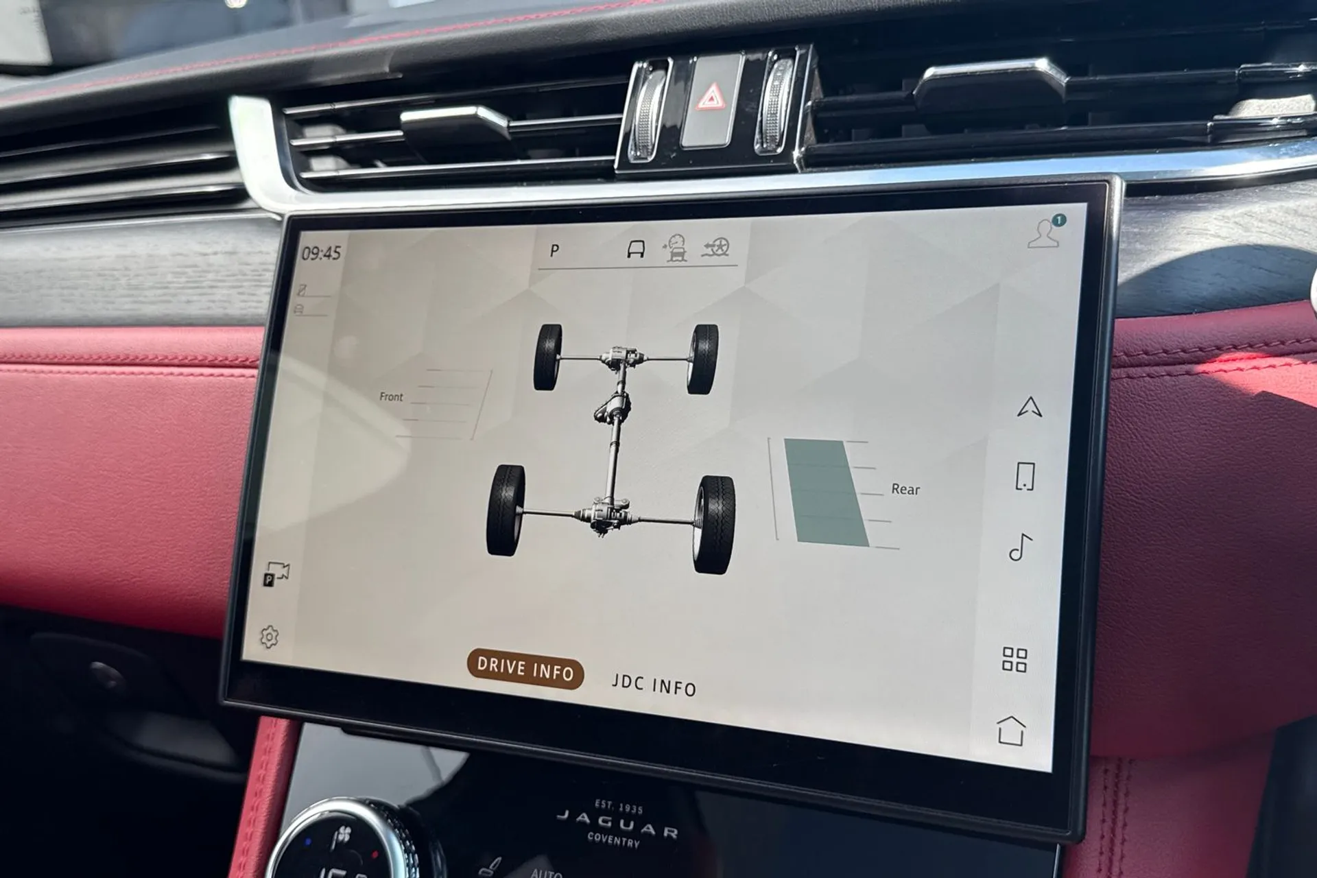 Jaguar F-PACE thumbnail image number 66