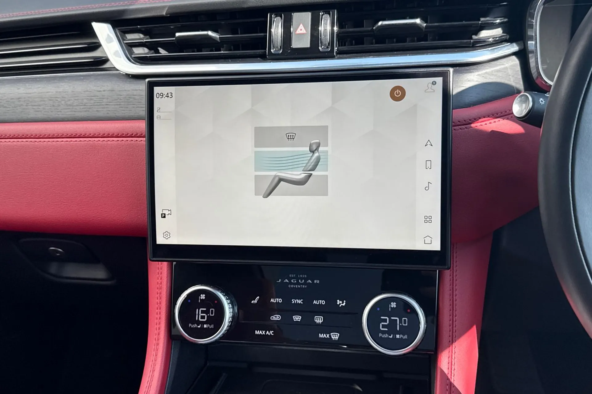Jaguar F-PACE thumbnail image number 57
