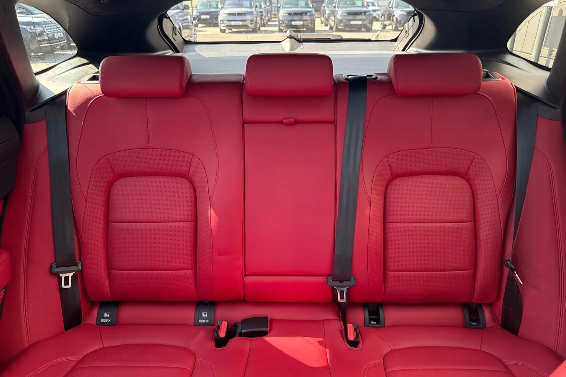 Jaguar F-PACE thumbnail image number 42