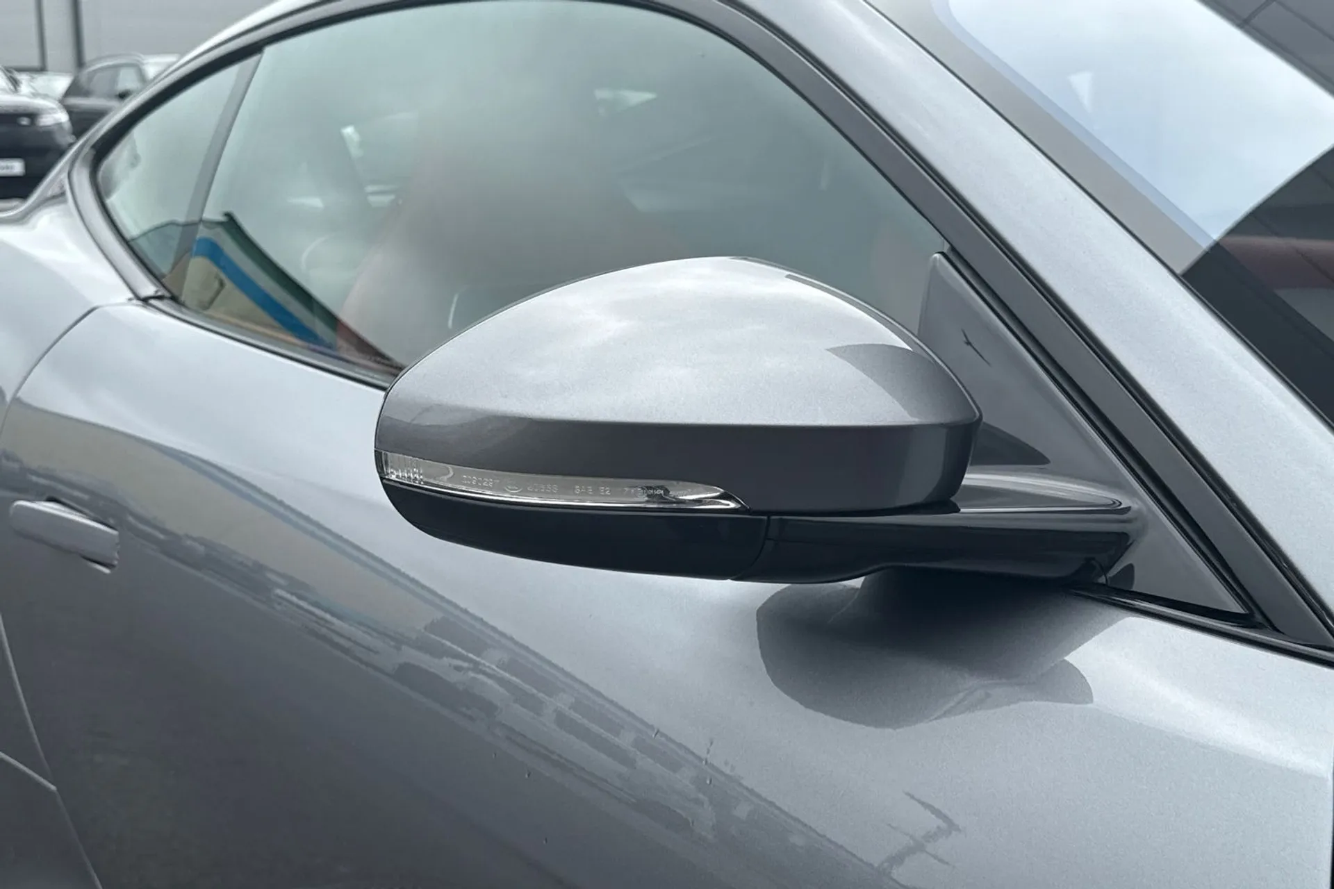 Jaguar F-TYPE thumbnail image number 22